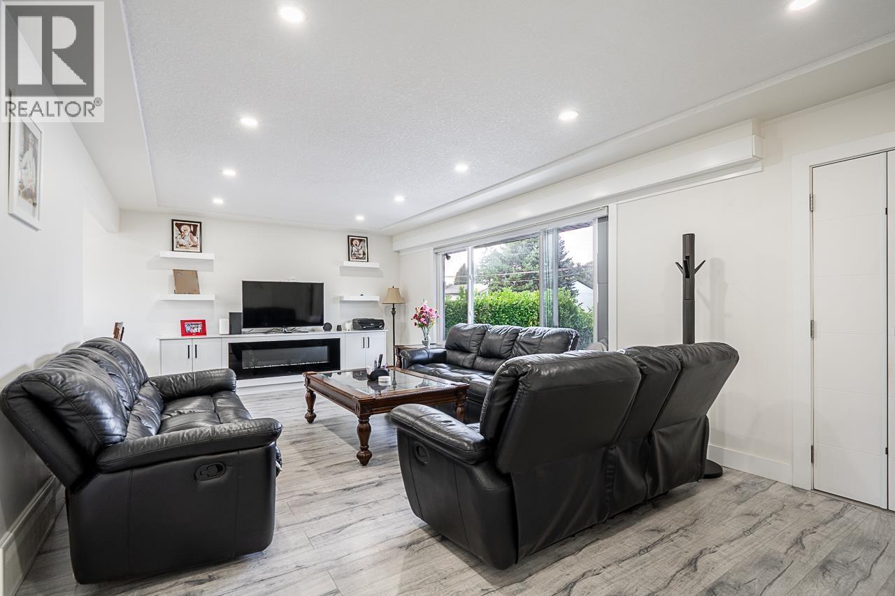 1624 Coquitlam Avenue, Port Coquitlam, British Columbia  V3B 1H7 - Photo 4 - R3042647