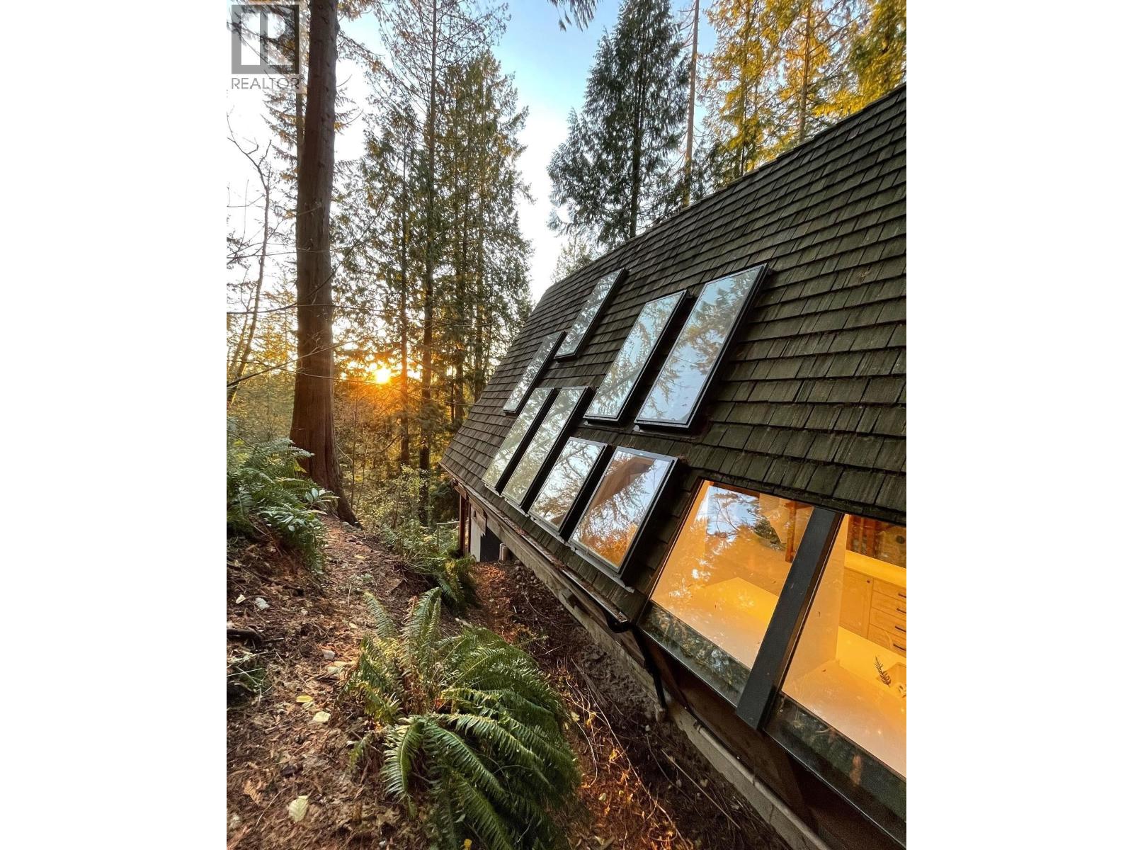 1940 Rivergrove Place, North Vancouver, British Columbia  V7H 2L4 - Photo 38 - R3043624