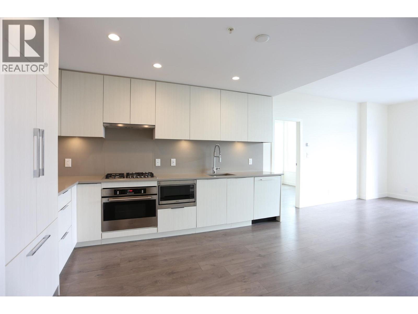 2104 4465 Juneau Street, Burnaby, British Columbia  V5C 0L8 - Photo 3 - R3046010