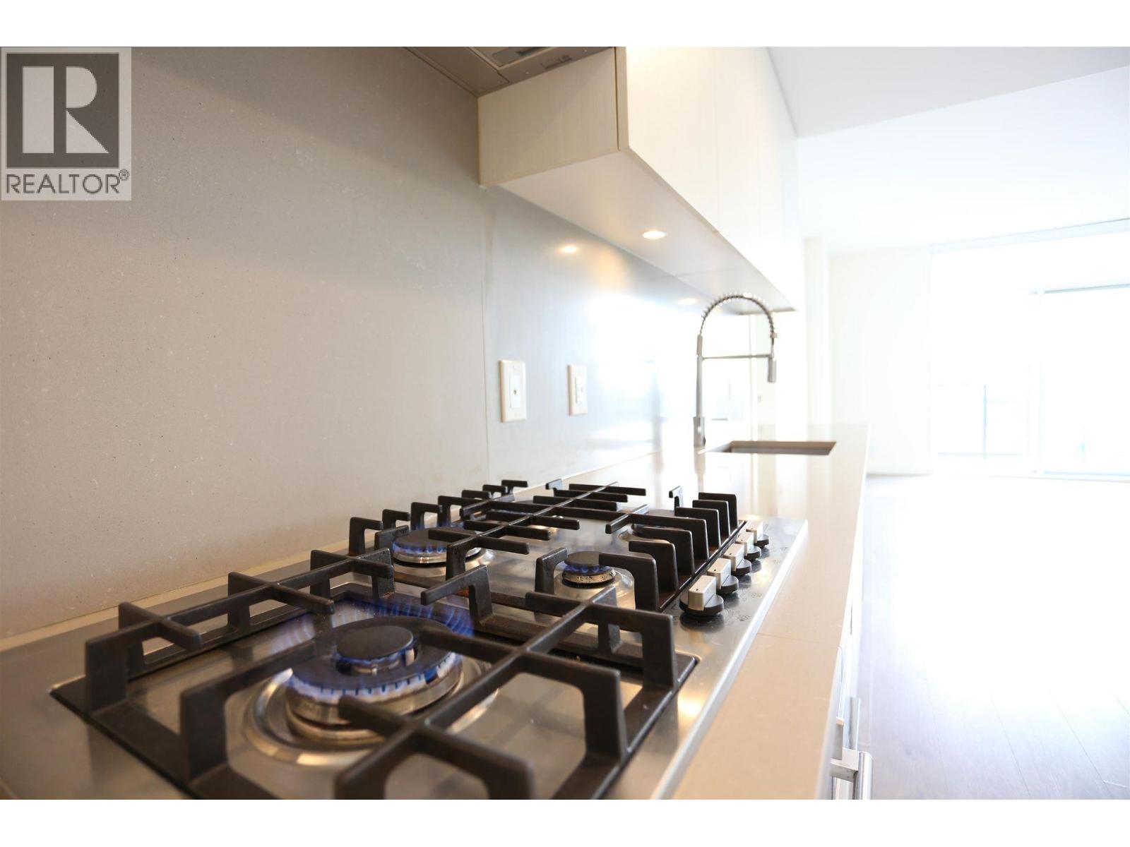 2104 4465 Juneau Street, Burnaby, British Columbia  V5C 0L8 - Photo 6 - R3046010