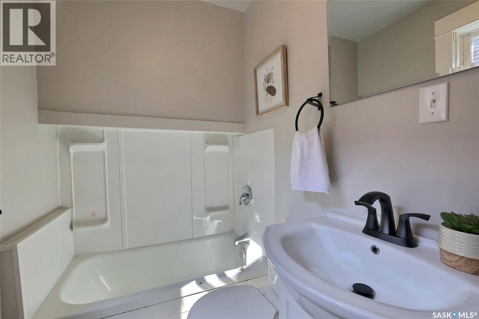 2050 Toronto Street, Regina, Saskatchewan  S4P 1N1 - Photo 24 - SK017934