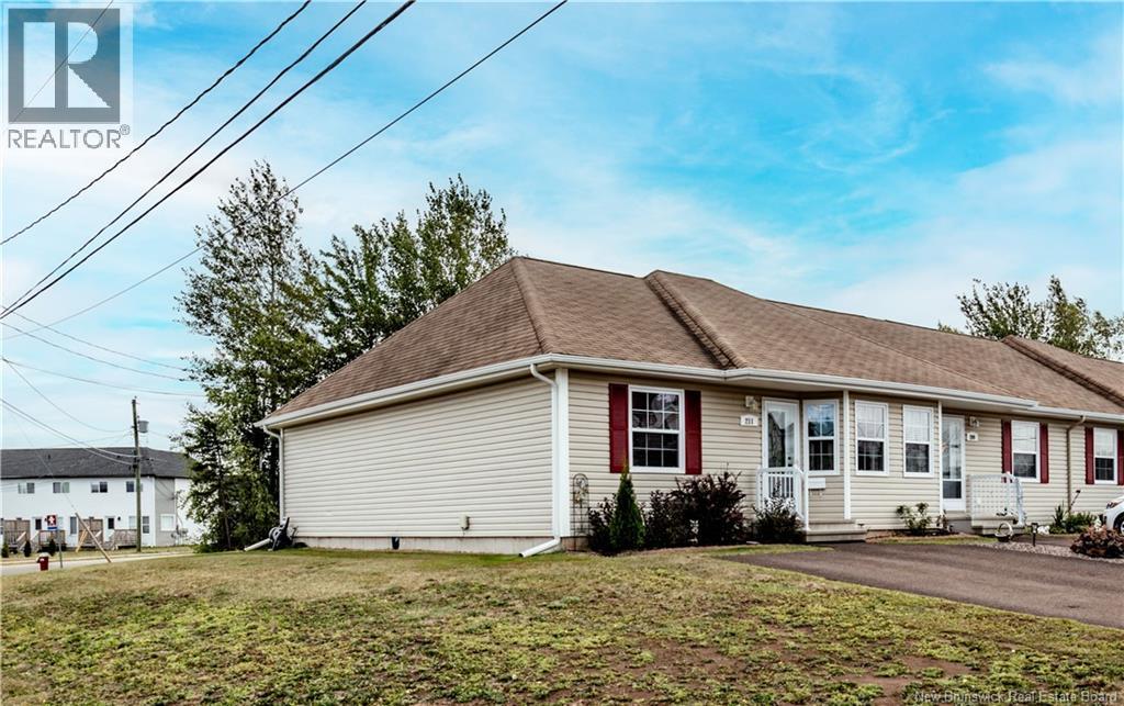 211 Damien, Dieppe, New Brunswick  E1A 0V9 - Photo 19 - NB126471