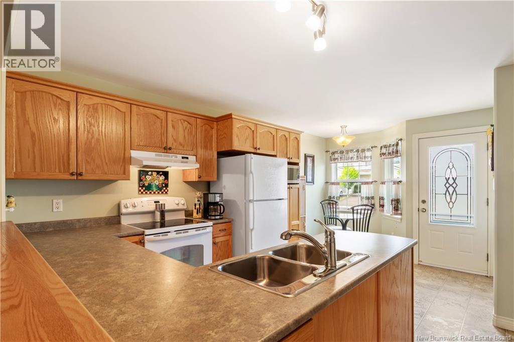 211 Damien, Dieppe, New Brunswick  E1A 0V9 - Photo 3 - NB126471