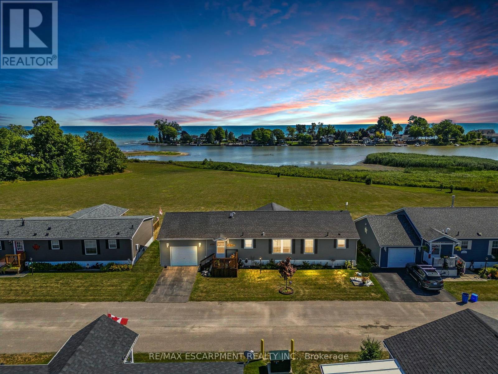 55 RIVERBEND CRESCENT, Haldimand, Ontario