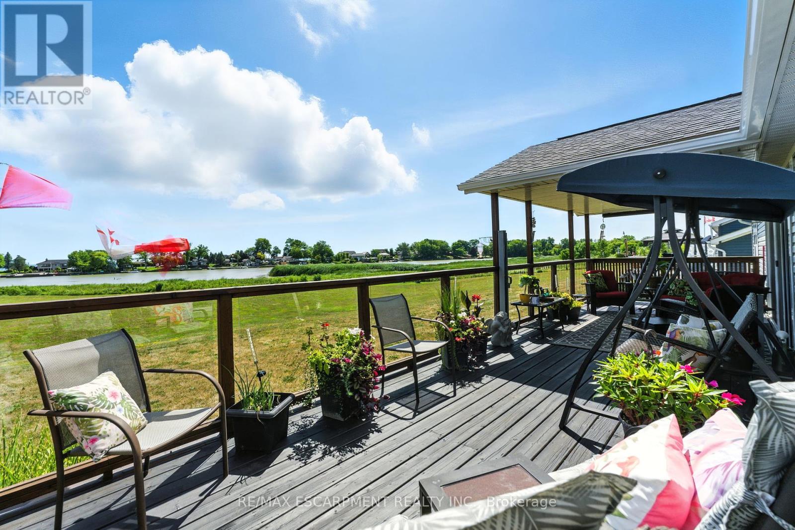 55 Riverbend Crescent, Haldimand, Ontario  N0A 1L0 - Photo 38 - X12360301