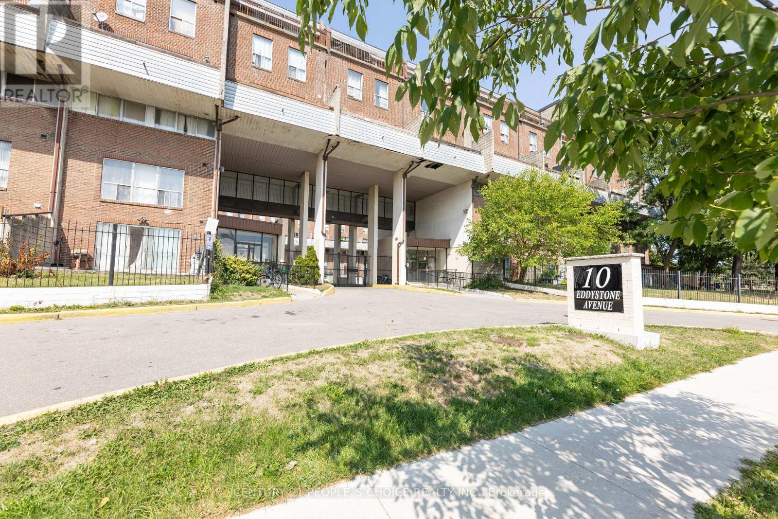 111 - 10 Eddystone Avenue, Toronto, Ontario  M3N 2T2 - Photo 3 - W12392415