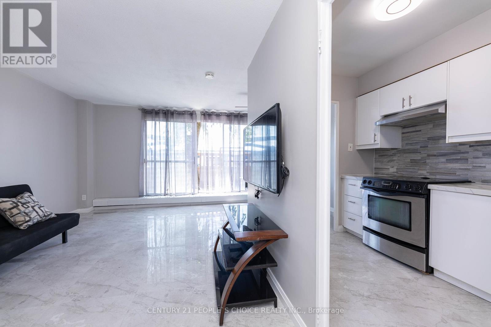 111 - 10 Eddystone Avenue, Toronto, Ontario  M3N 2T2 - Photo 8 - W12392415