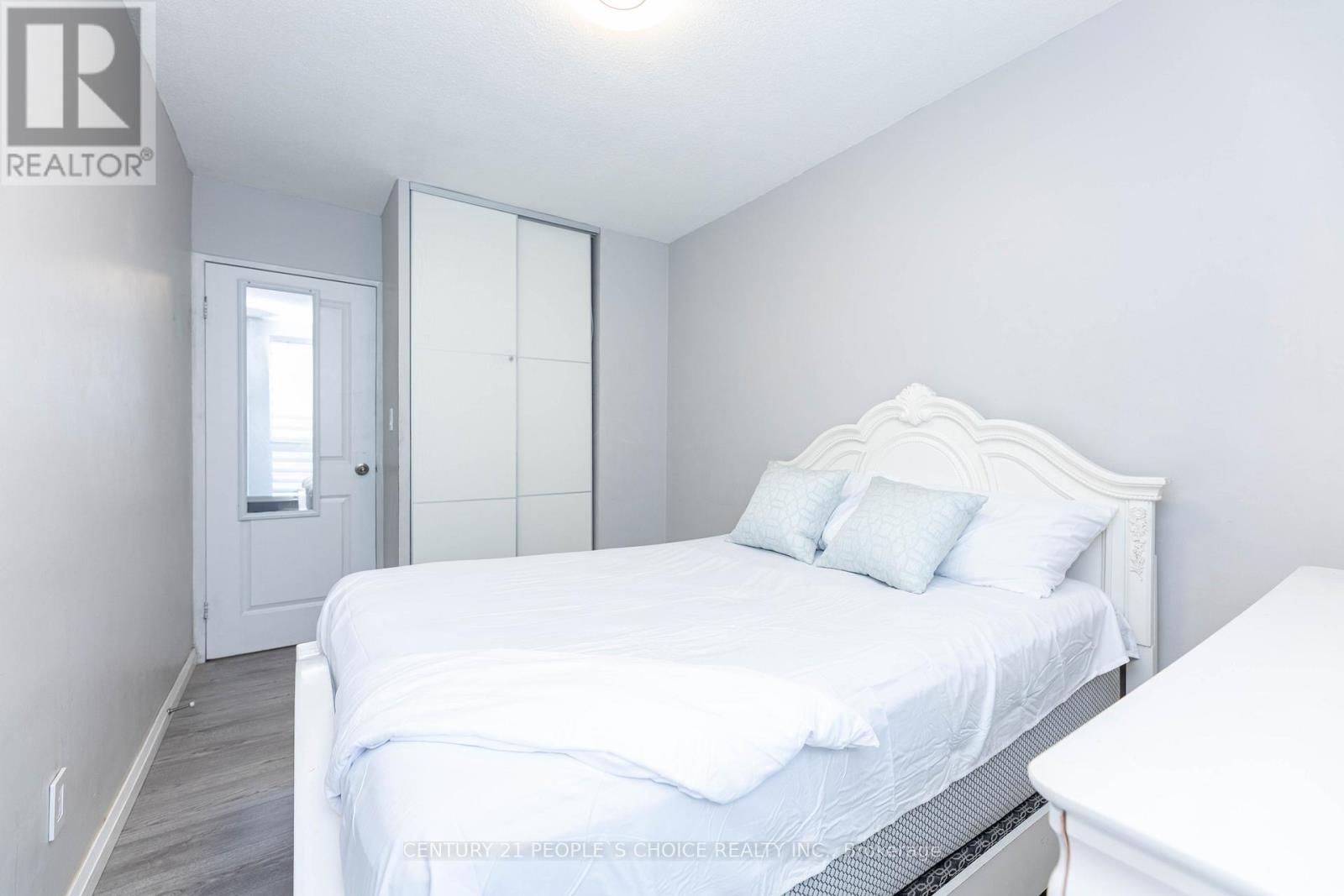 111 - 10 Eddystone Avenue, Toronto, Ontario  M3N 2T2 - Photo 27 - W12392415