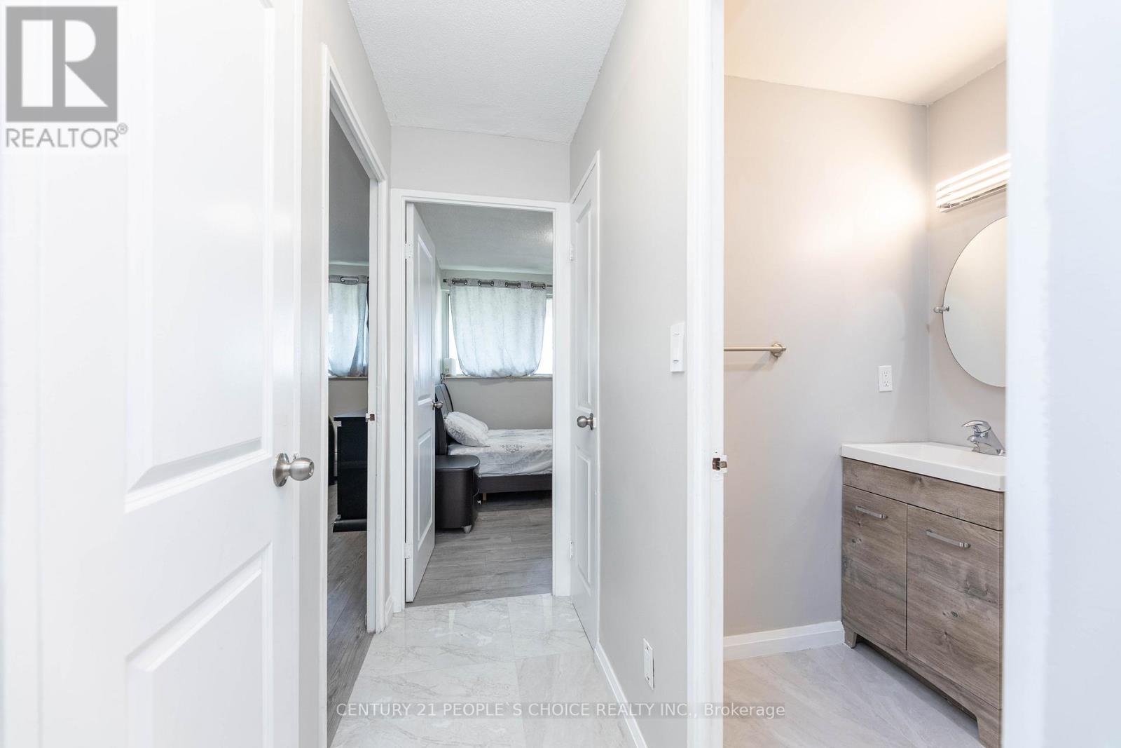 111 - 10 Eddystone Avenue, Toronto, Ontario  M3N 2T2 - Photo 30 - W12392415