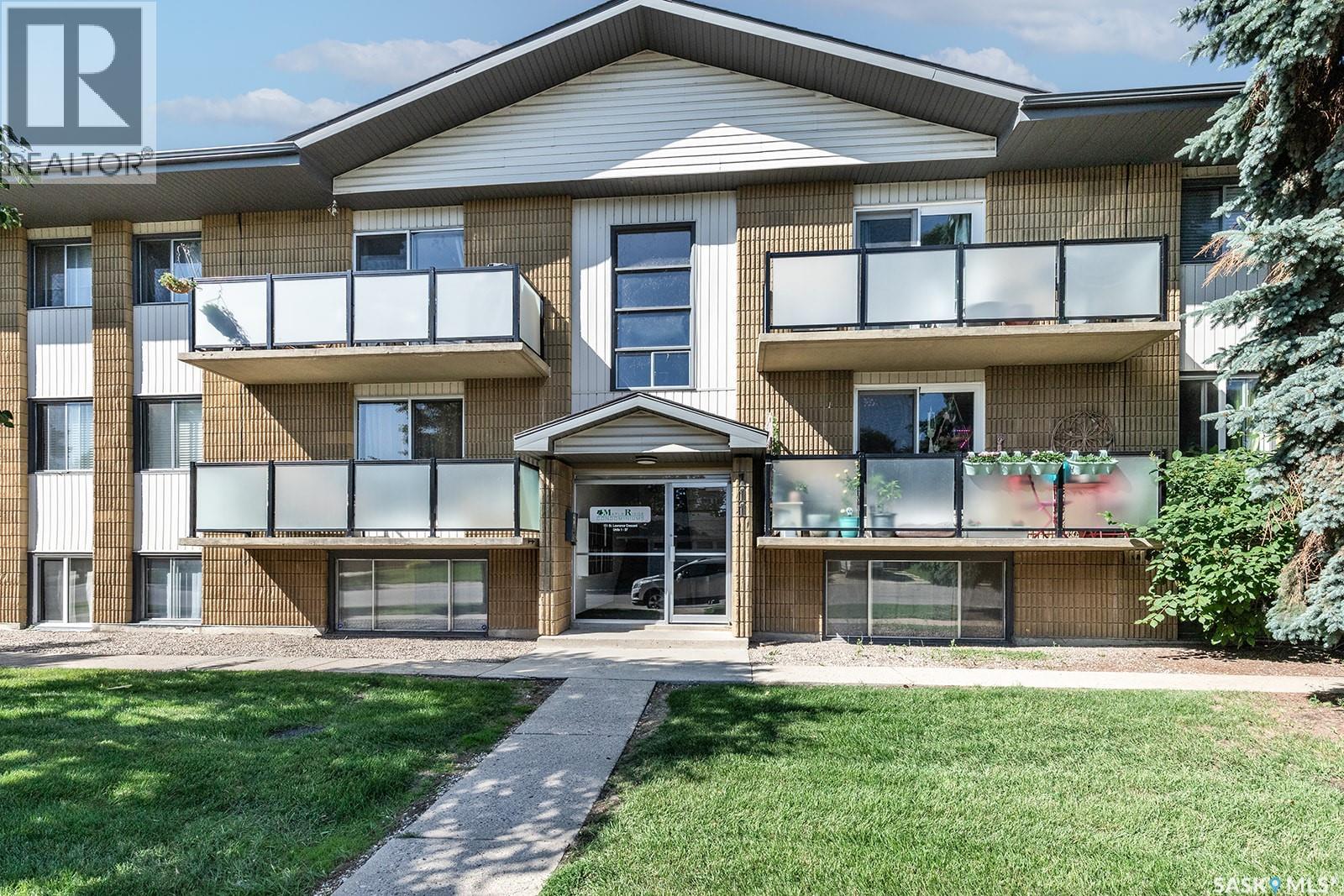 6 111 ST LAWRENCE CRESCENT, Saskatoon, Saskatchewan