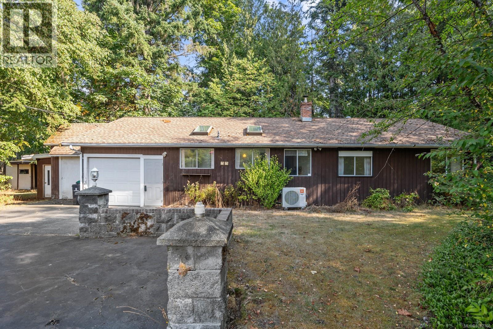 3264 Lockwell Rd, Courtenay, British Columbia