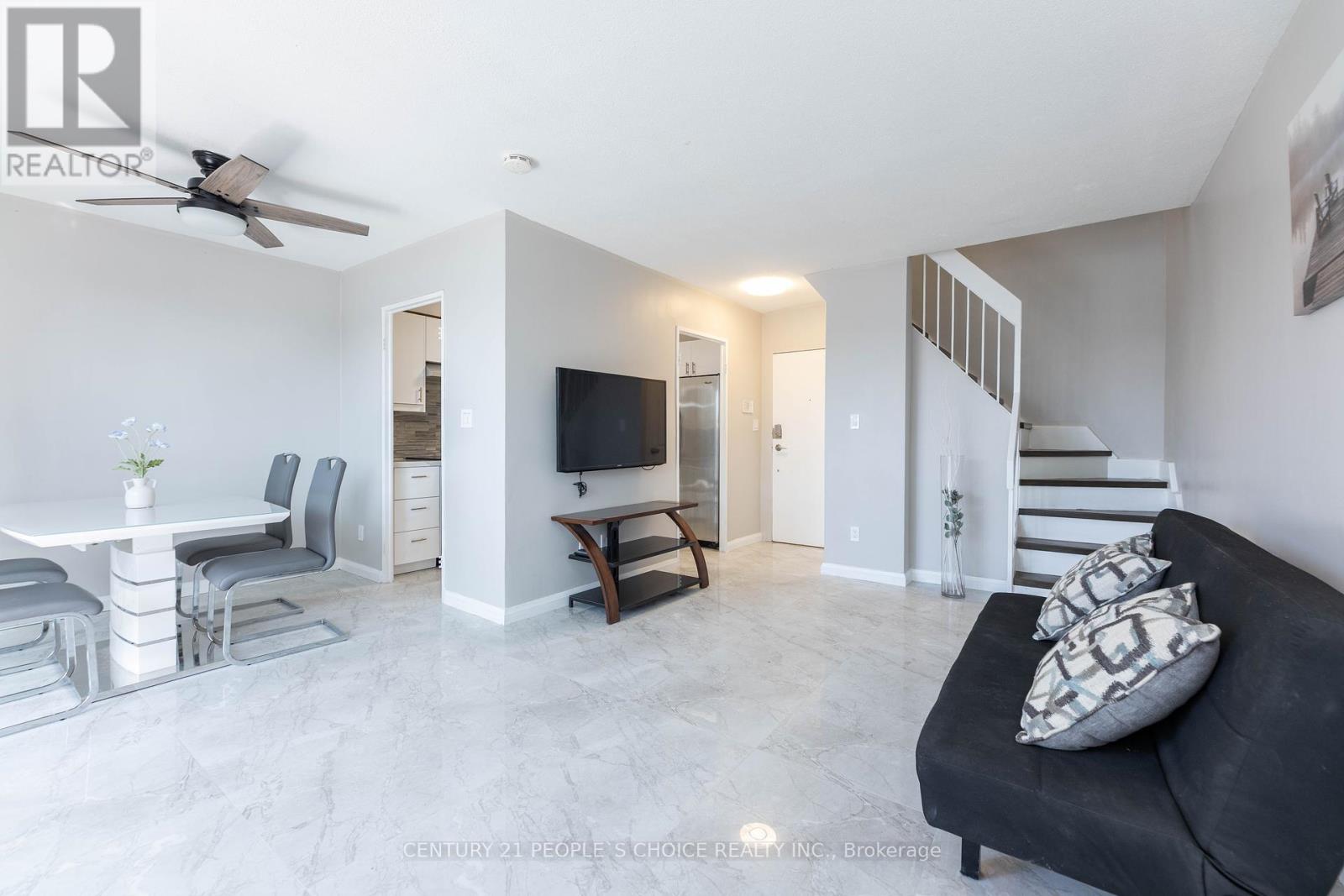 111 - 10 Eddystone Avenue, Toronto, Ontario  M3N 2T2 - Photo 10 - W12392415