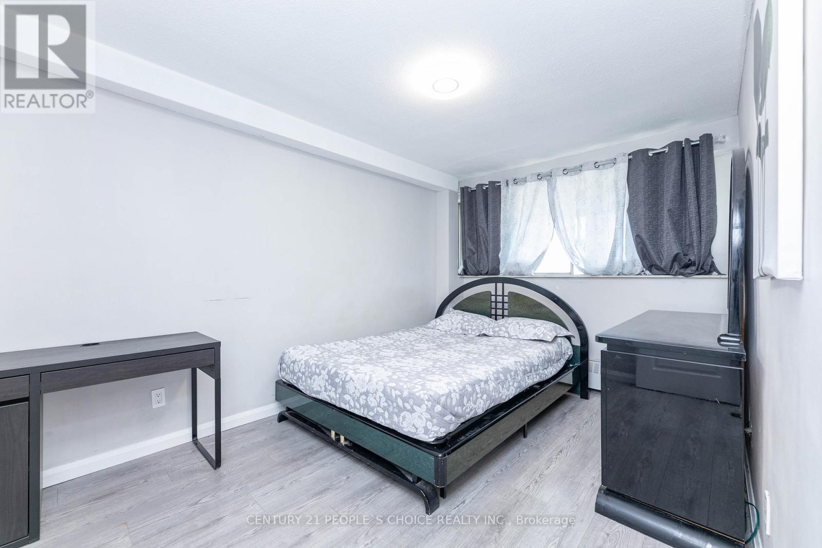 111 - 10 Eddystone Avenue, Toronto, Ontario  M3N 2T2 - Photo 31 - W12392415