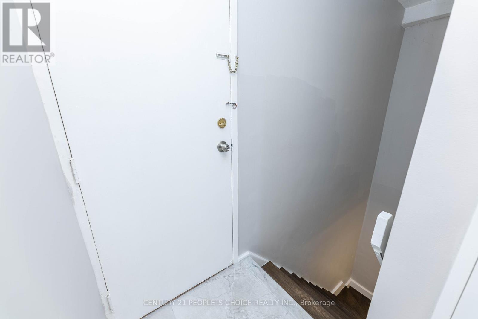 111 - 10 Eddystone Avenue, Toronto, Ontario  M3N 2T2 - Photo 29 - W12392415