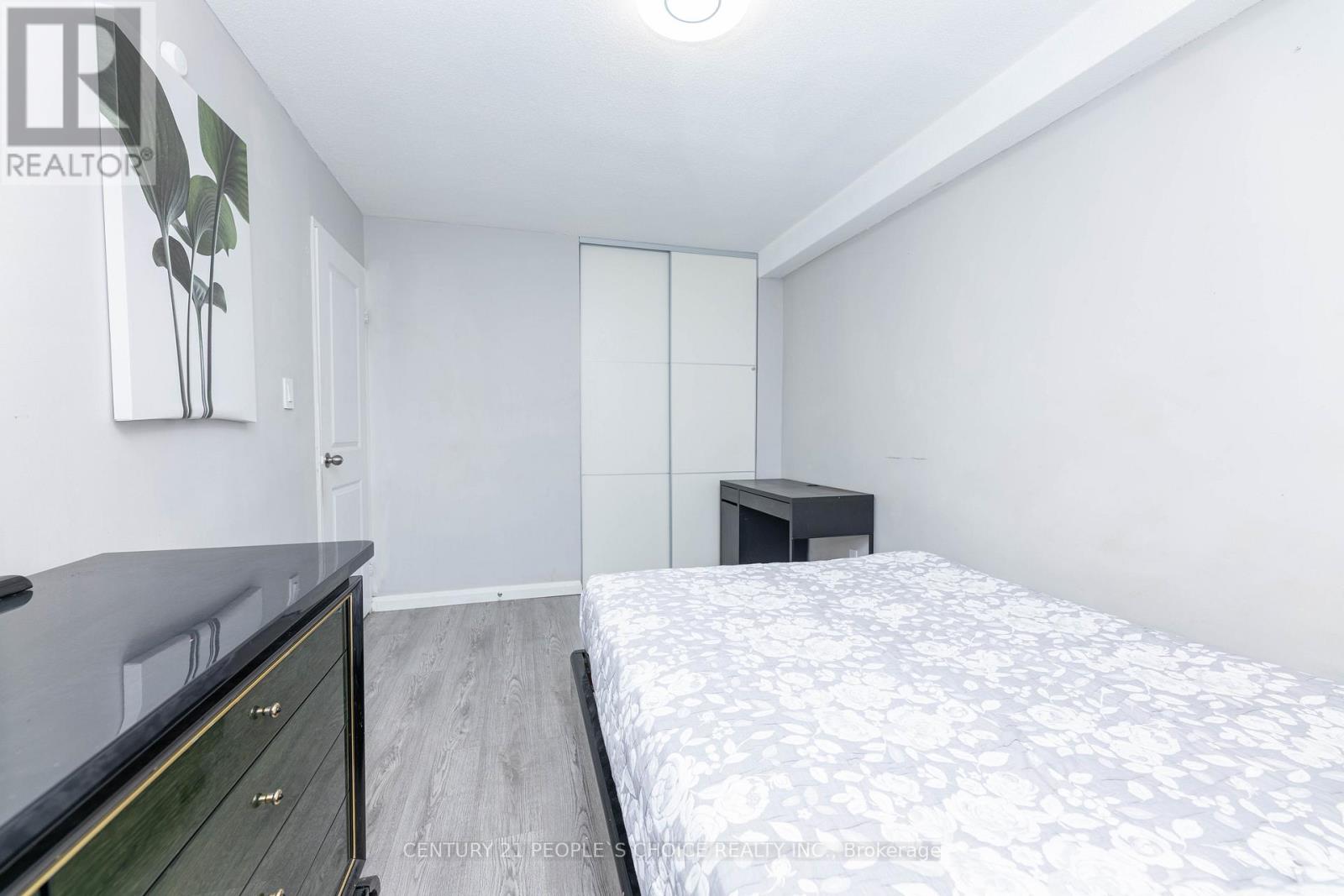 111 - 10 Eddystone Avenue, Toronto, Ontario  M3N 2T2 - Photo 32 - W12392415