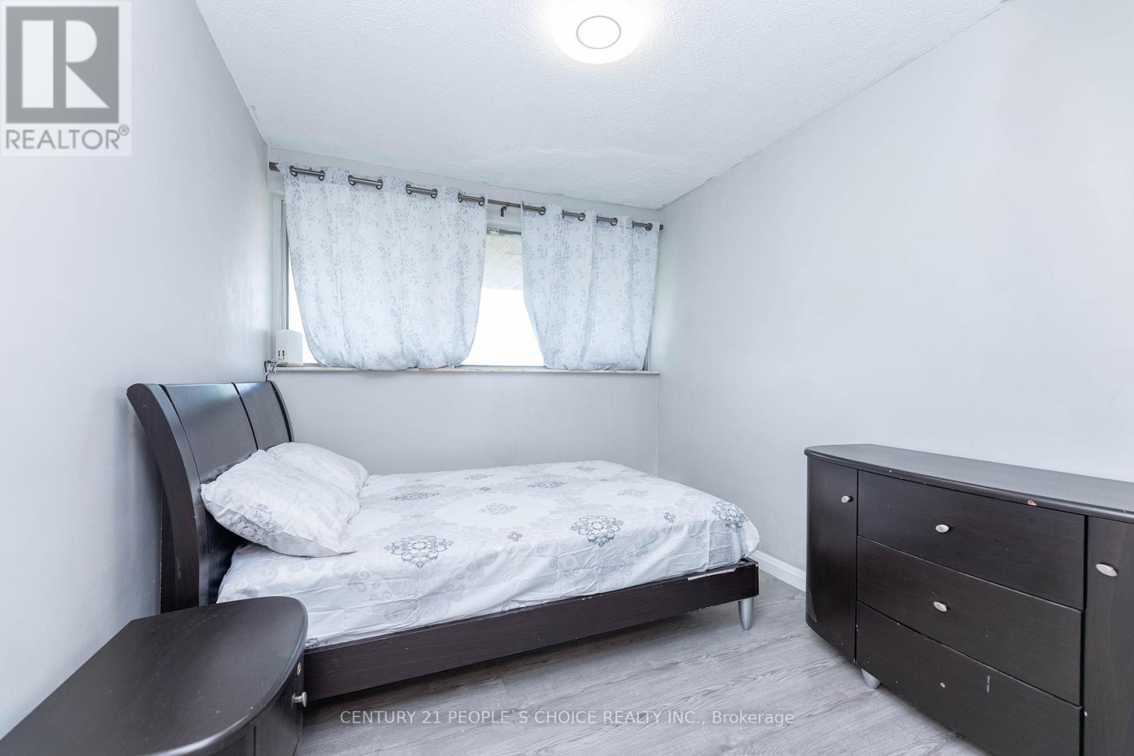 111 - 10 Eddystone Avenue, Toronto, Ontario  M3N 2T2 - Photo 33 - W12392415