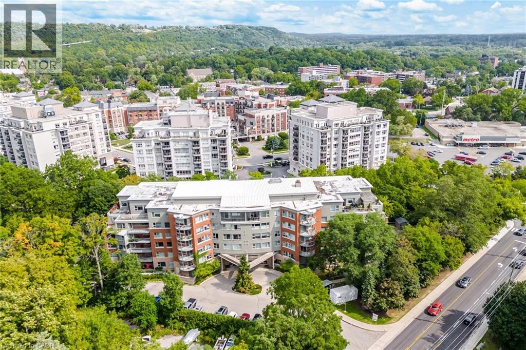 77 GOVERNORS Road Unit# 204, Dundas, Ontario