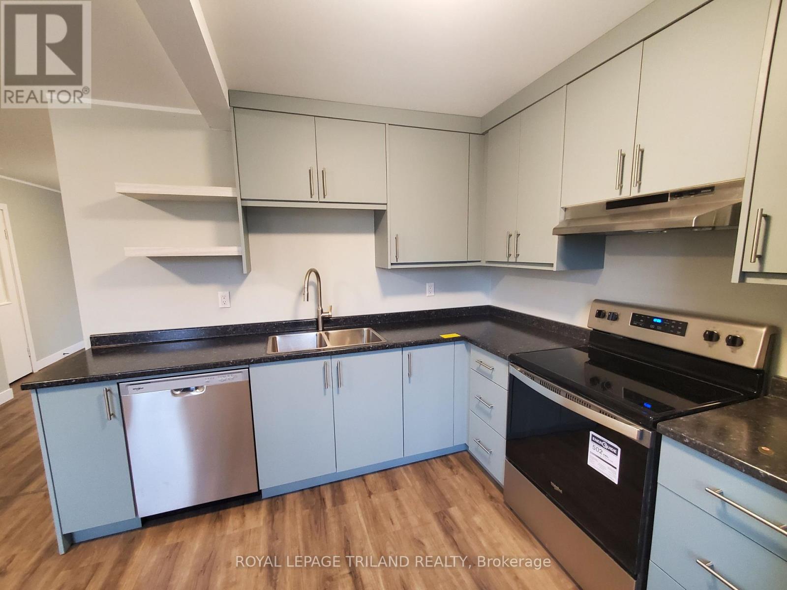 Upper Unit - 104 Flora Street, St. Thomas, Ontario  N5P 2X6 - Photo 20 - X12394867