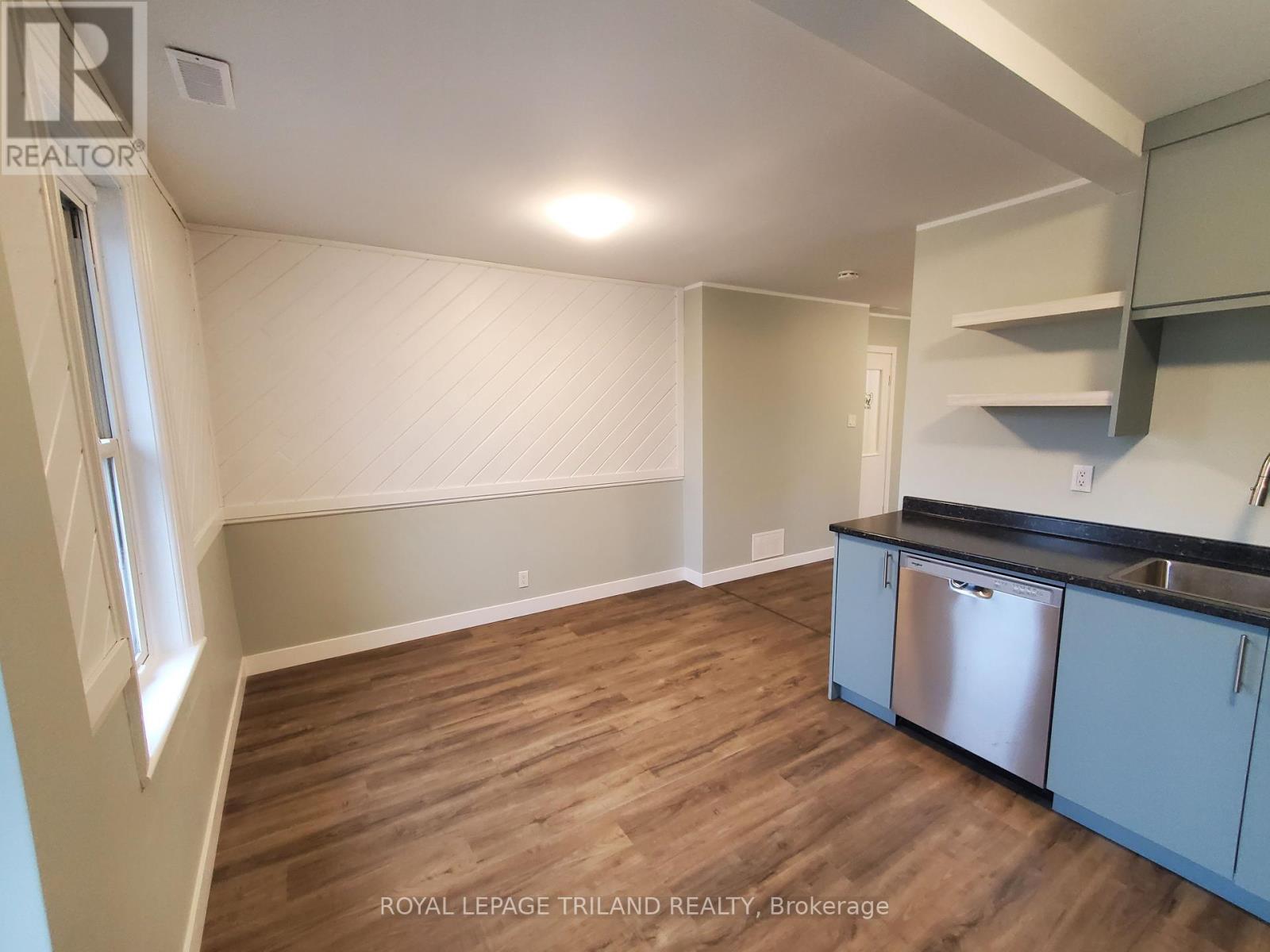 Upper Unit - 104 Flora Street, St. Thomas, Ontario  N5P 2X6 - Photo 21 - X12394867