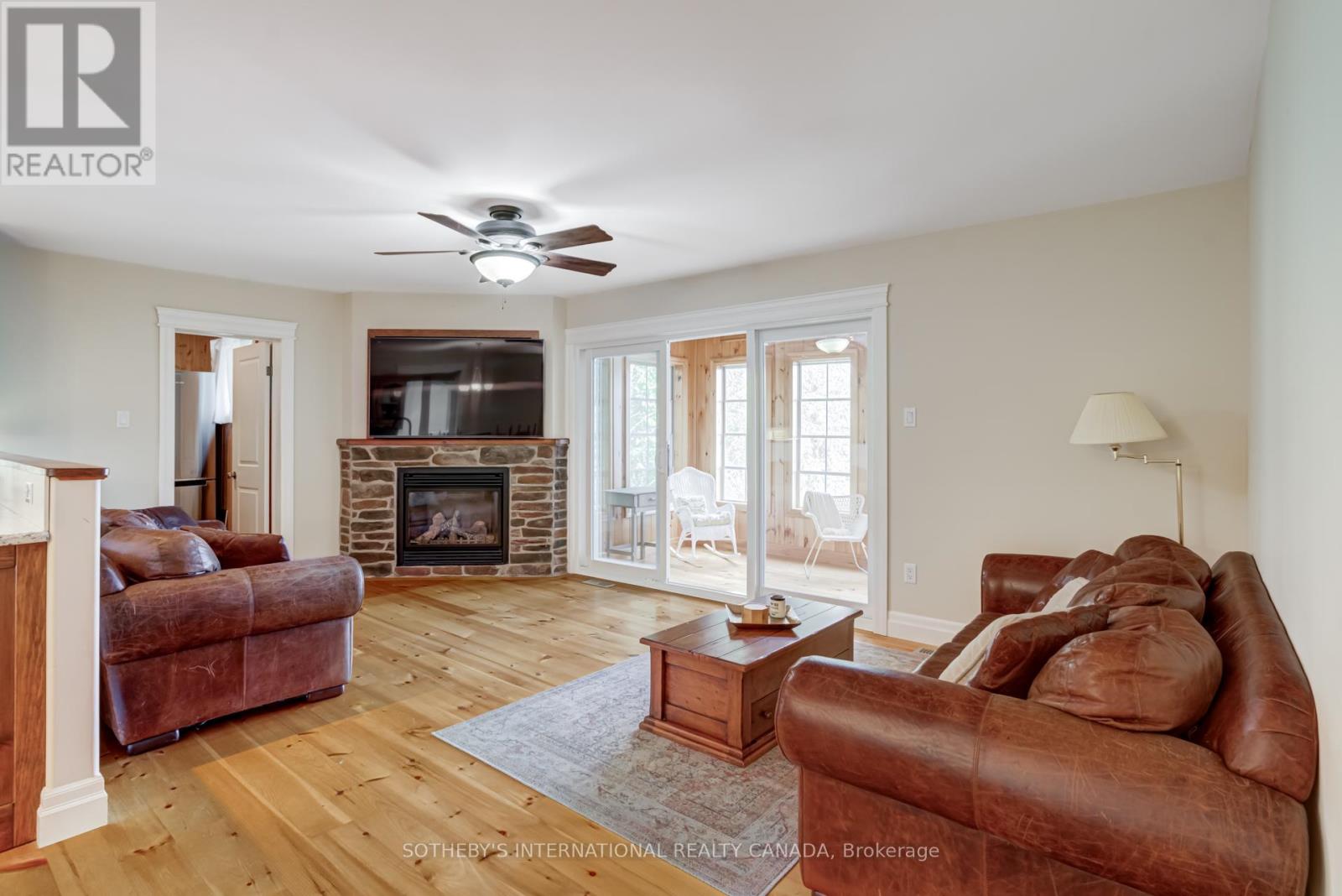 94 Wilkinson Drive, Kawartha Lakes, Ontario  K0M 1K0 - Photo 15 - X12381518