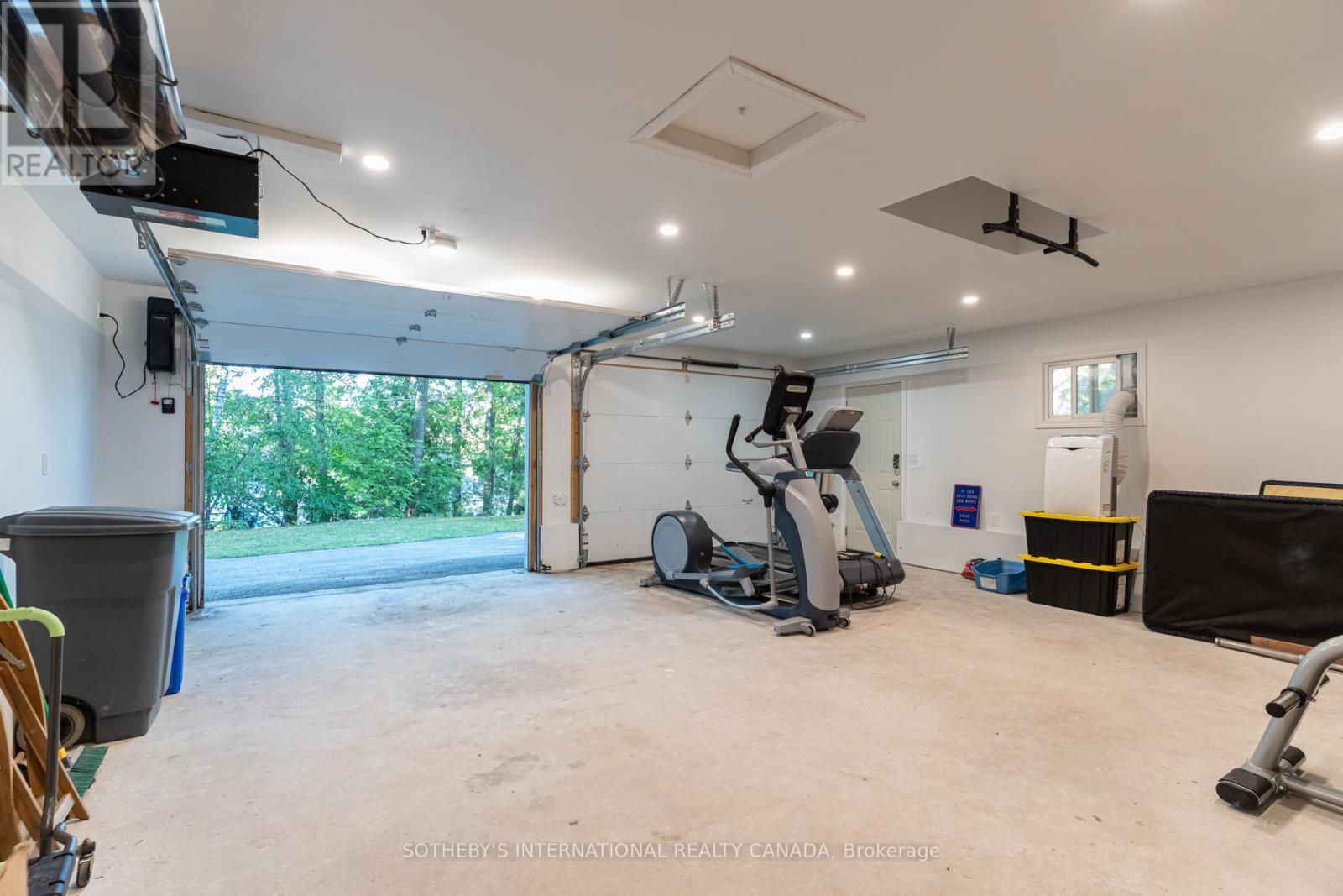94 Wilkinson Drive, Kawartha Lakes, Ontario  K0M 1K0 - Photo 6 - X12381518