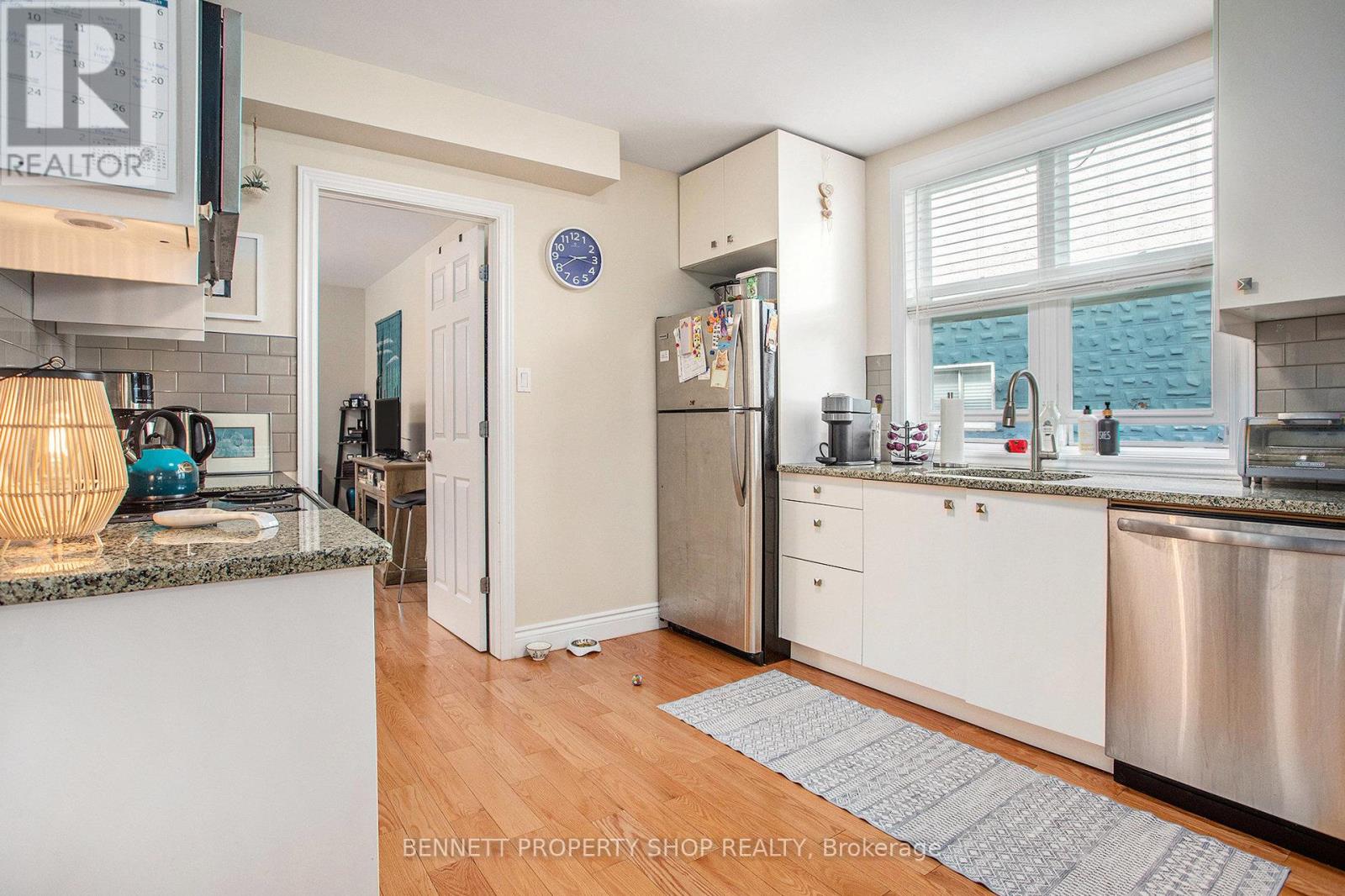 53 Laval Street, Ottawa, Ontario  K1L 7Z7 - Photo 15 - X12394799