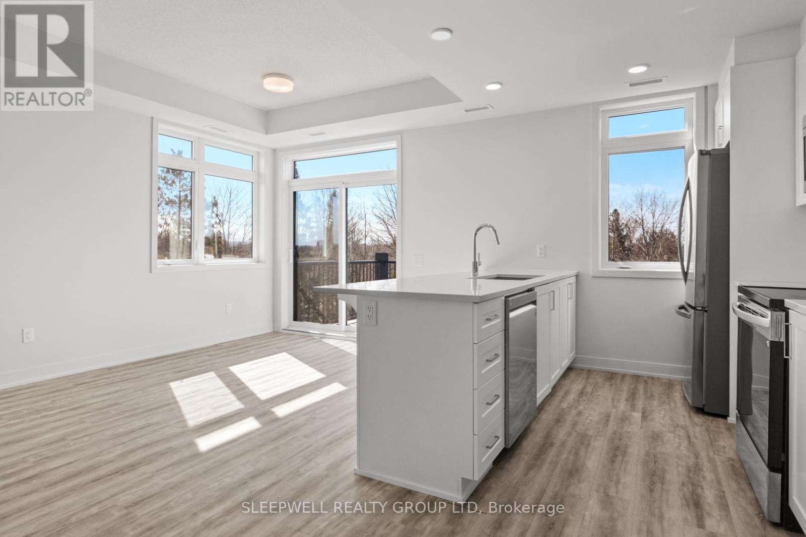 204 - 3 Bedale Drive, Ottawa, Ontario  K2H 5A8 - Photo 11 - X12394818
