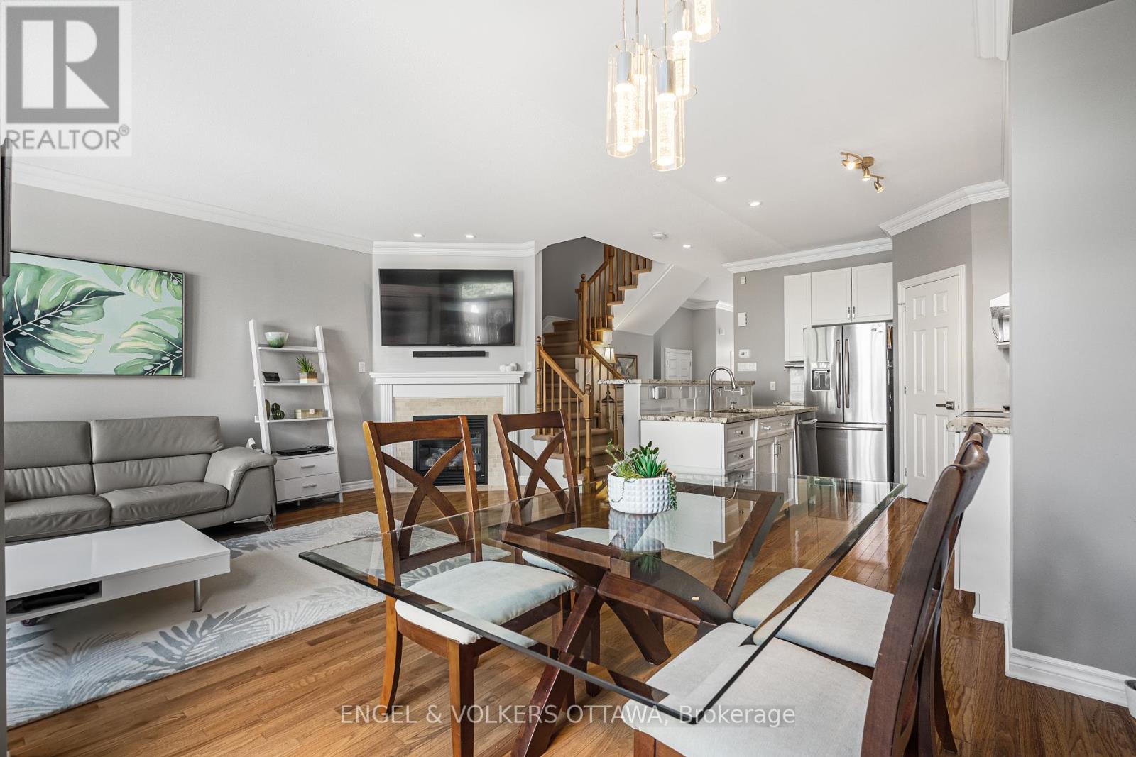102 Shepody Circle, Ottawa, Ontario  K1T 4H9 - Photo 17 - X12394822
