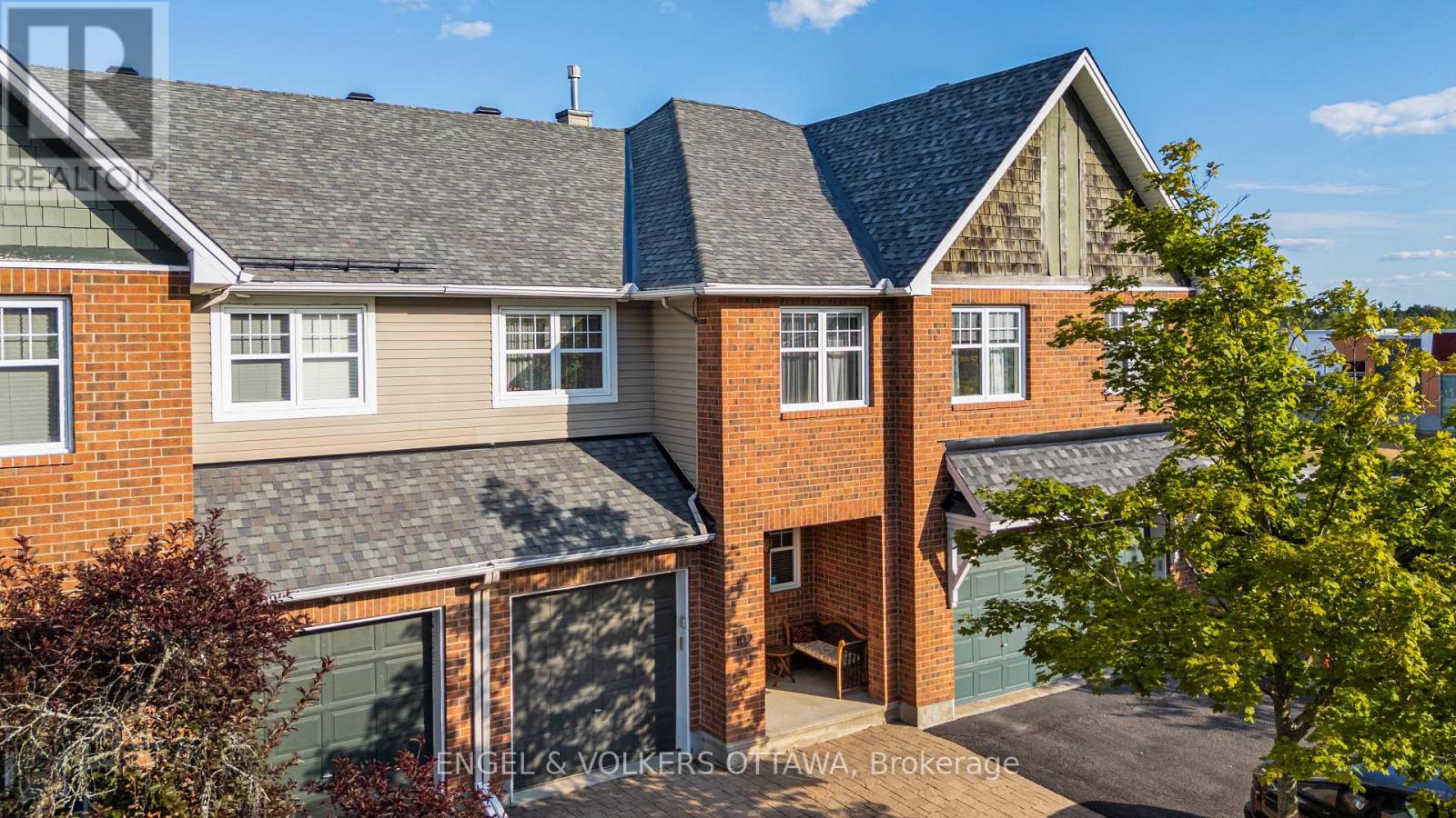Property at 102 SHEPODY CIRCLE image 3