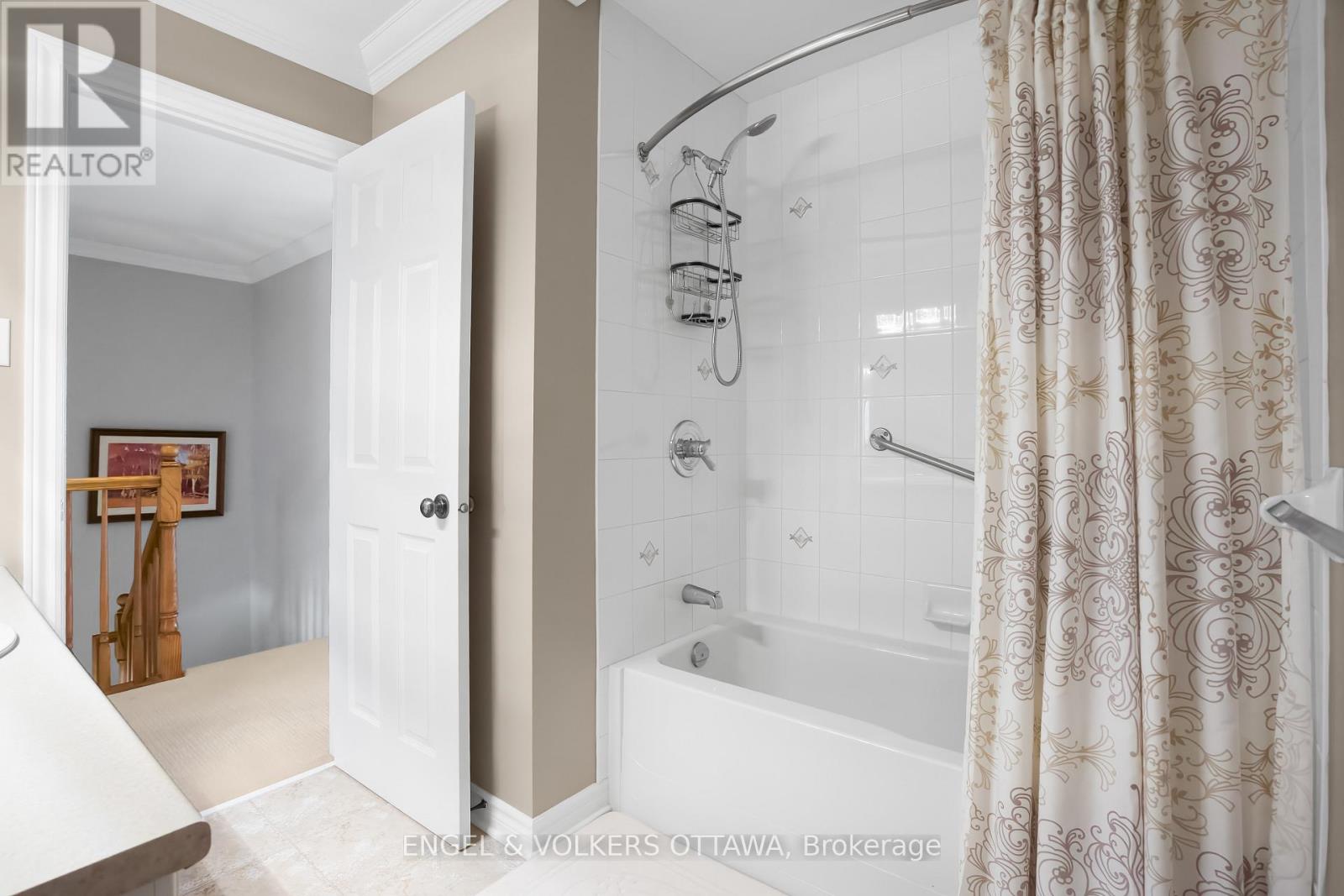 102 Shepody Circle, Ottawa, Ontario  K1T 4H9 - Photo 35 - X12394822