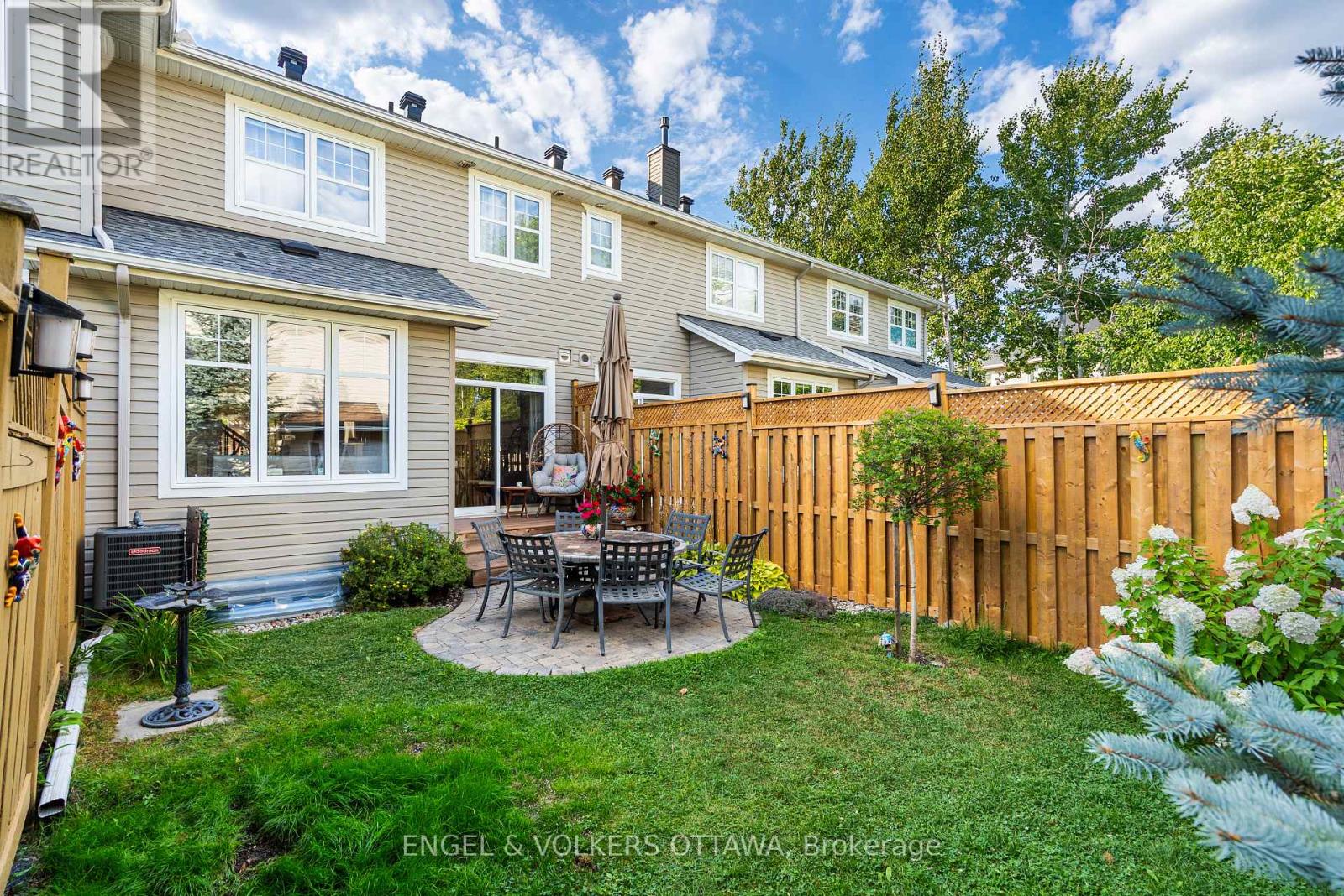 102 Shepody Circle, Ottawa, Ontario  K1T 4H9 - Photo 41 - X12394822