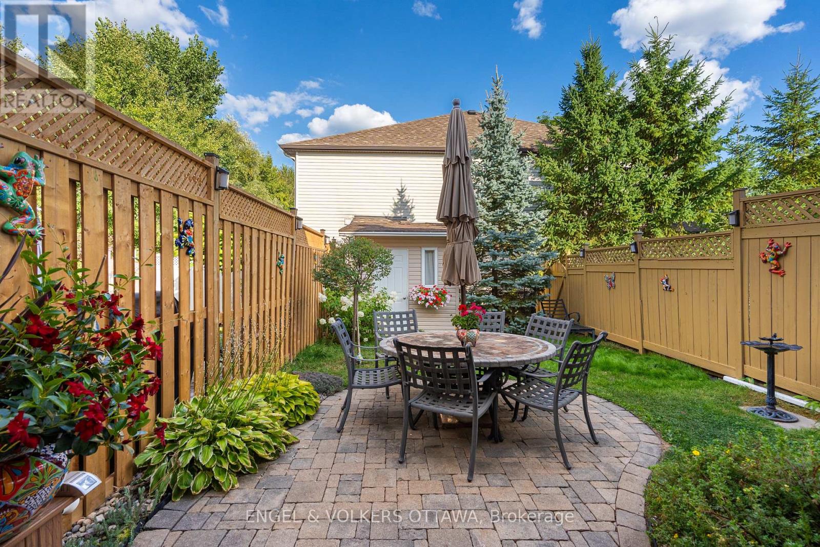 102 Shepody Circle, Ottawa, Ontario  K1T 4H9 - Photo 44 - X12394822