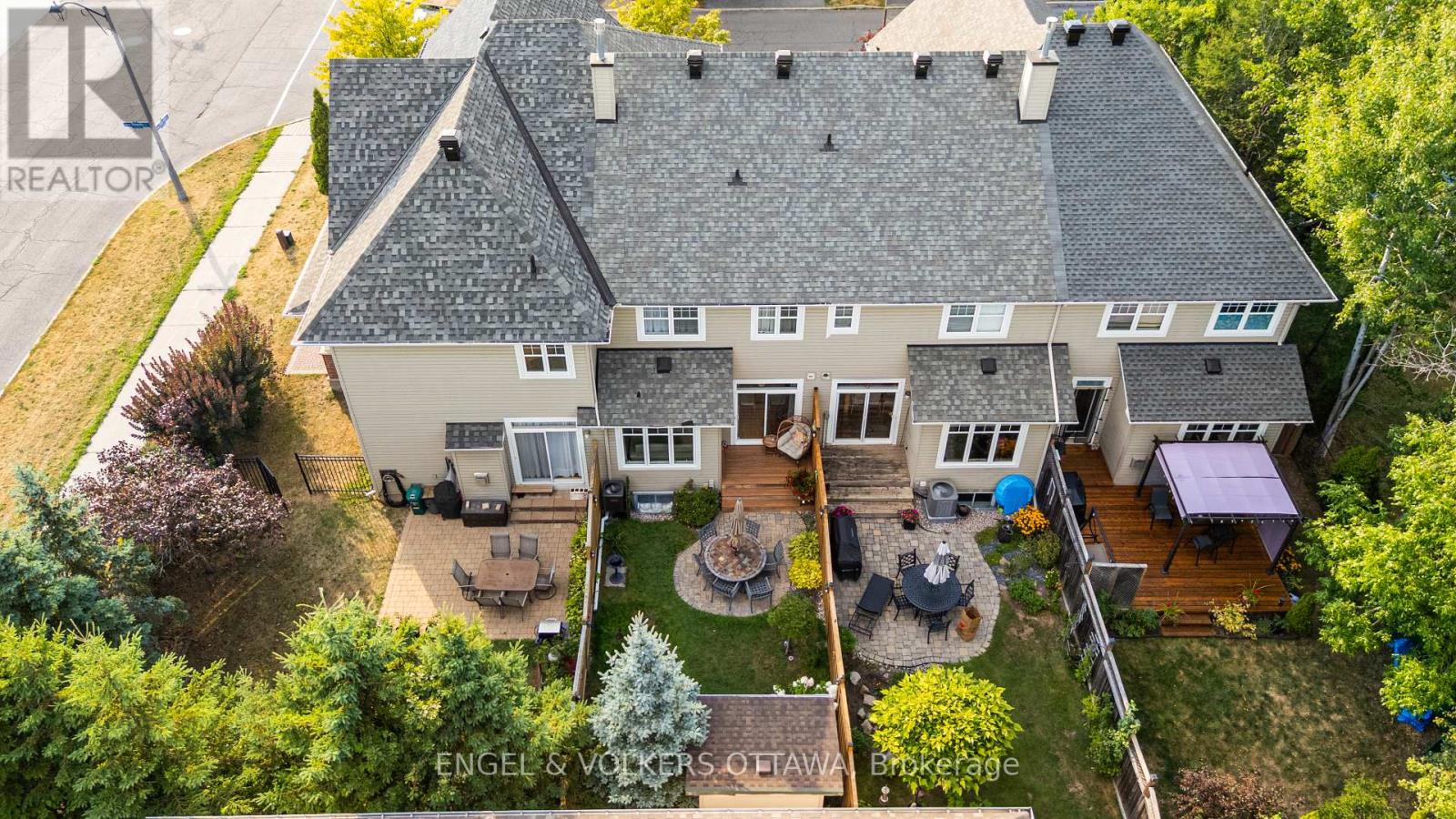 102 Shepody Circle, Ottawa, Ontario  K1T 4H9 - Photo 47 - X12394822