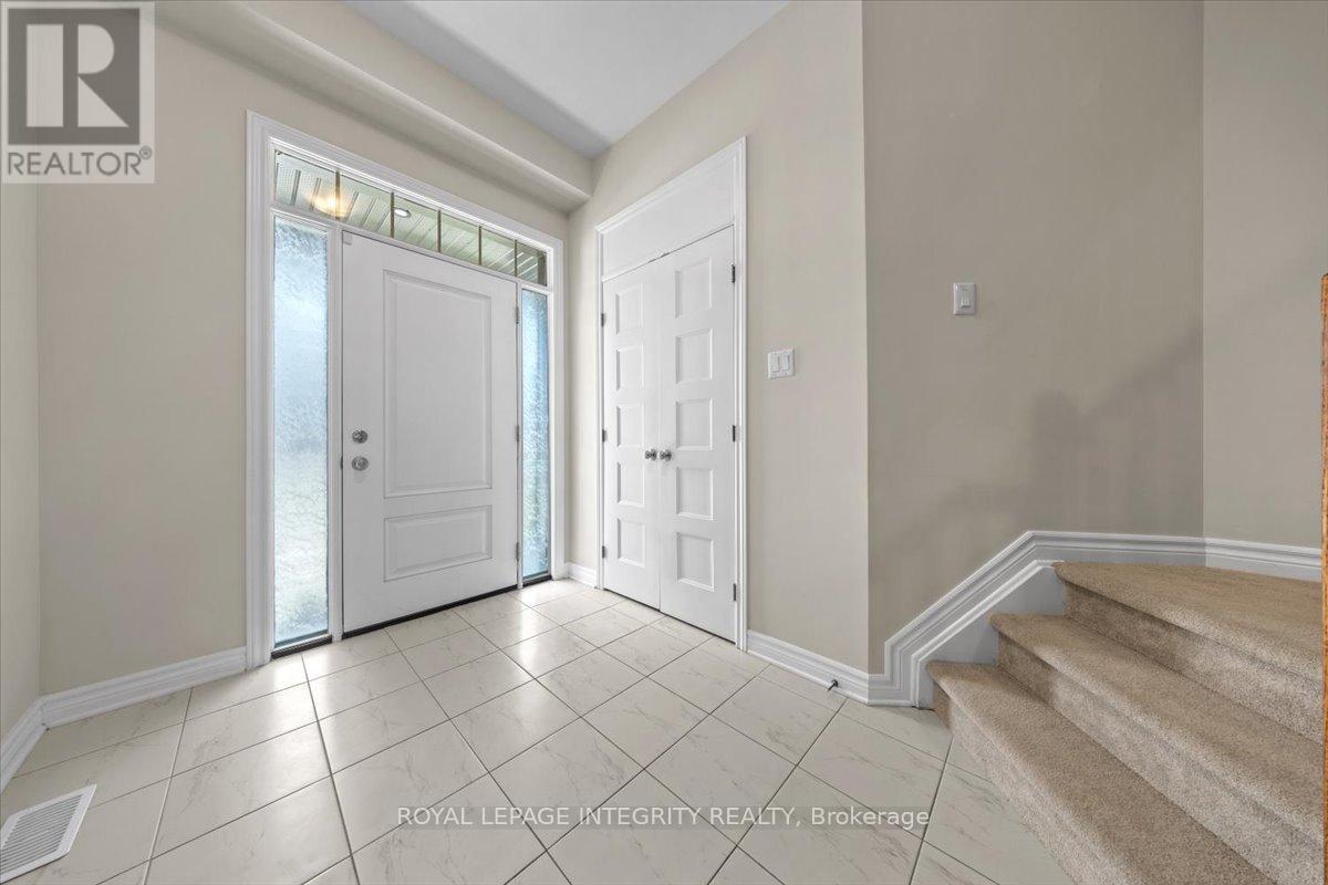 825 Indica Street, Ottawa, Ontario  K2S 2J8 - Photo 4 - X12394843