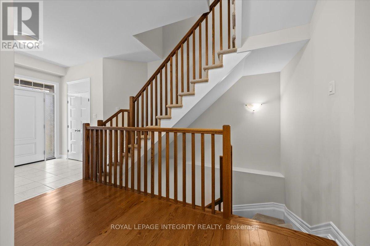 825 Indica Street, Ottawa, Ontario  K2S 2J8 - Photo 8 - X12394843