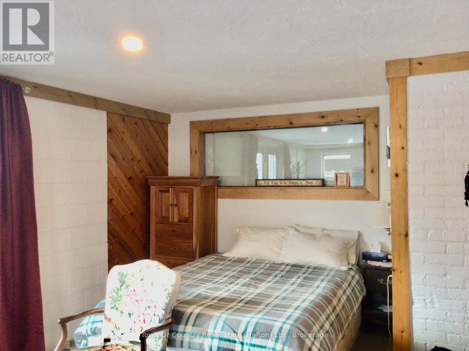 540 10th Avenue, Hanover, Ontario  N4N 2P4 - Photo 44 - X12394853