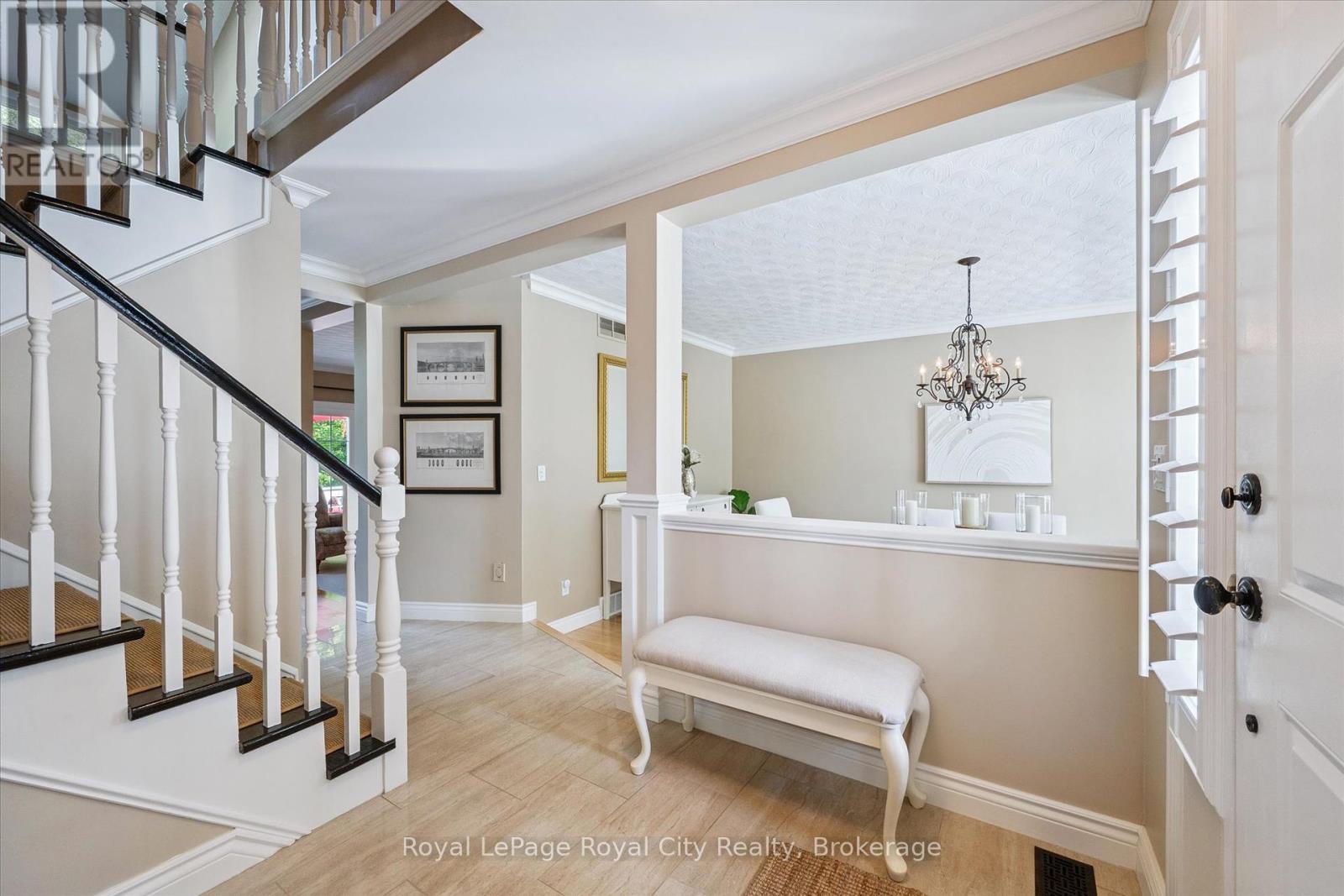 Property at 15 SUGARBUSH PLACE image 4
