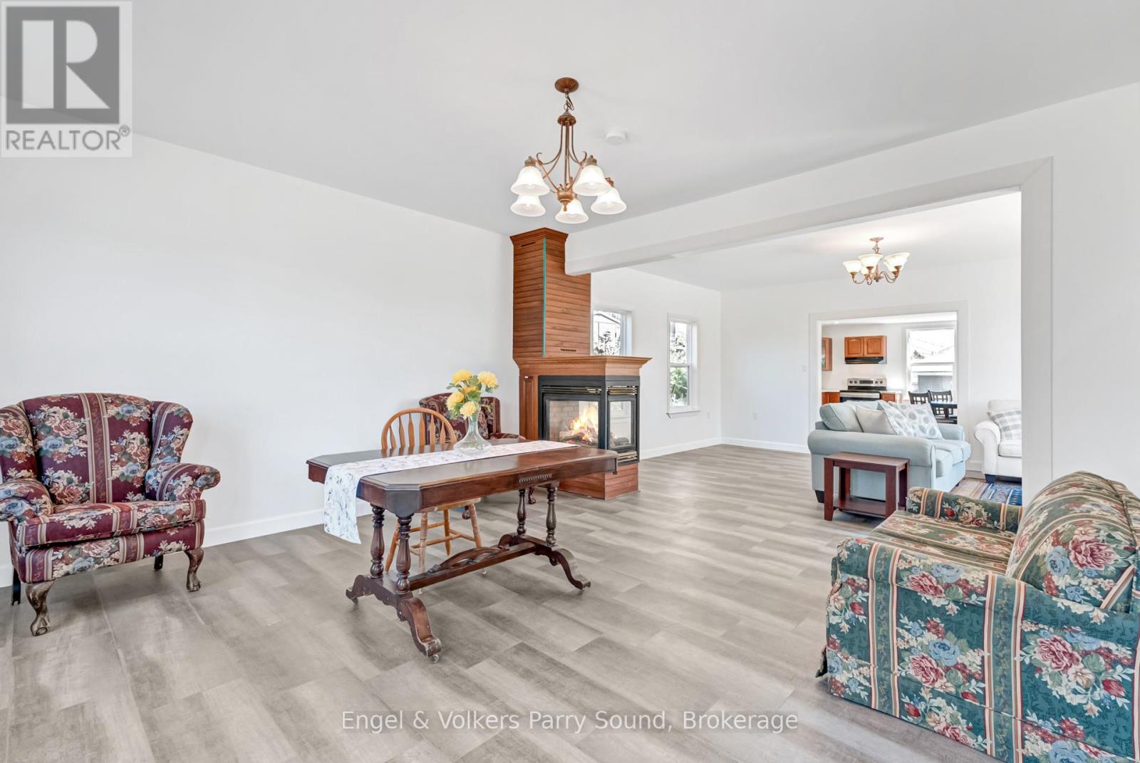 1 Holland Avenue, Parry Sound Remote Area (Wallbridge), Ontario  P0G 1B0 - Photo 10 - X12394816