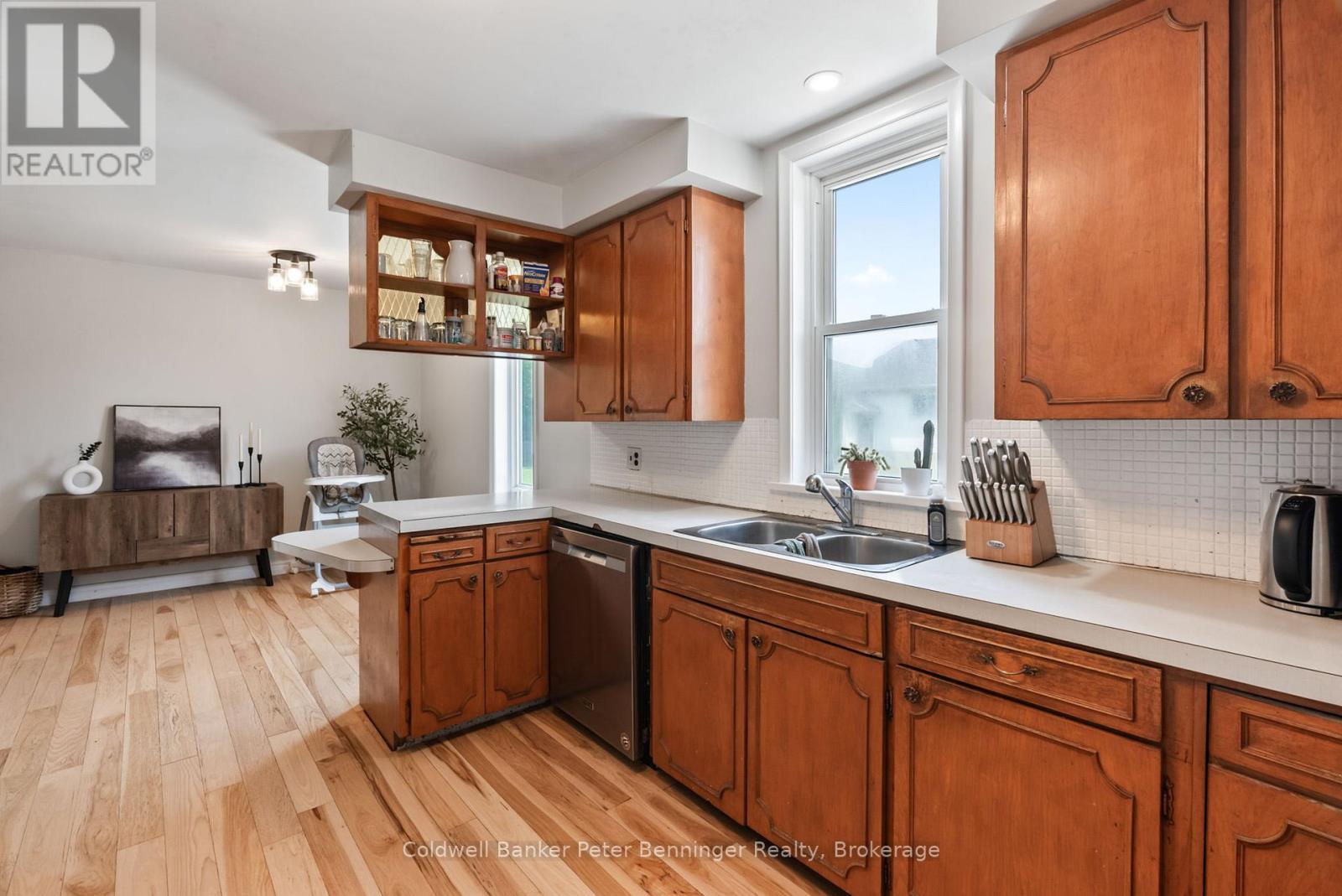 12 Peter Street S, South Bruce, Ontario  N0G 2J0 - Photo 11 - X12394879