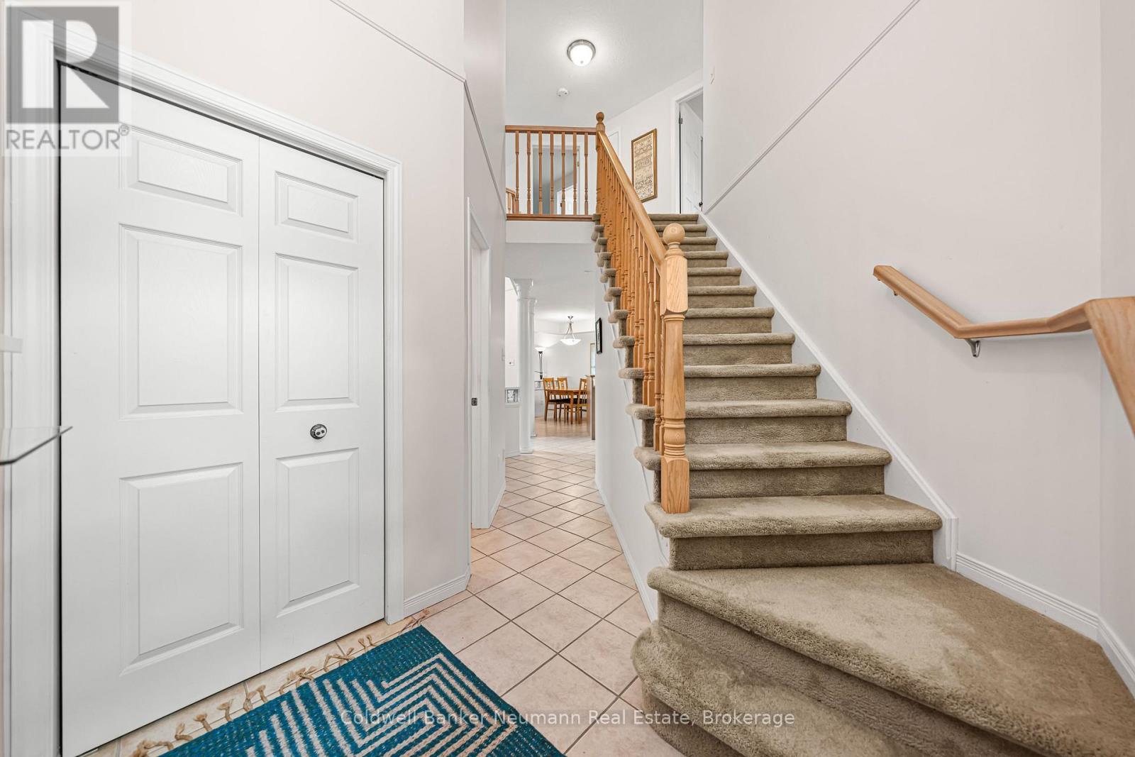 Property at 7 CAMM CRESCENT image 3