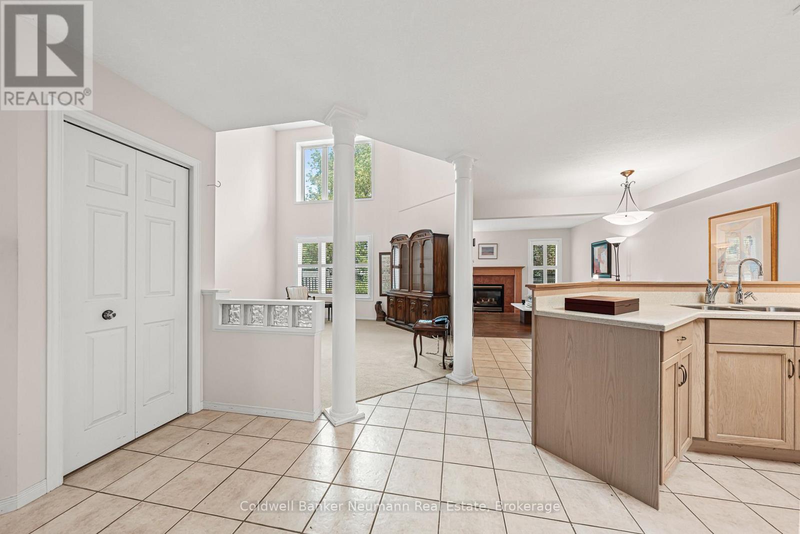 Property at 7 CAMM CRESCENT image 5