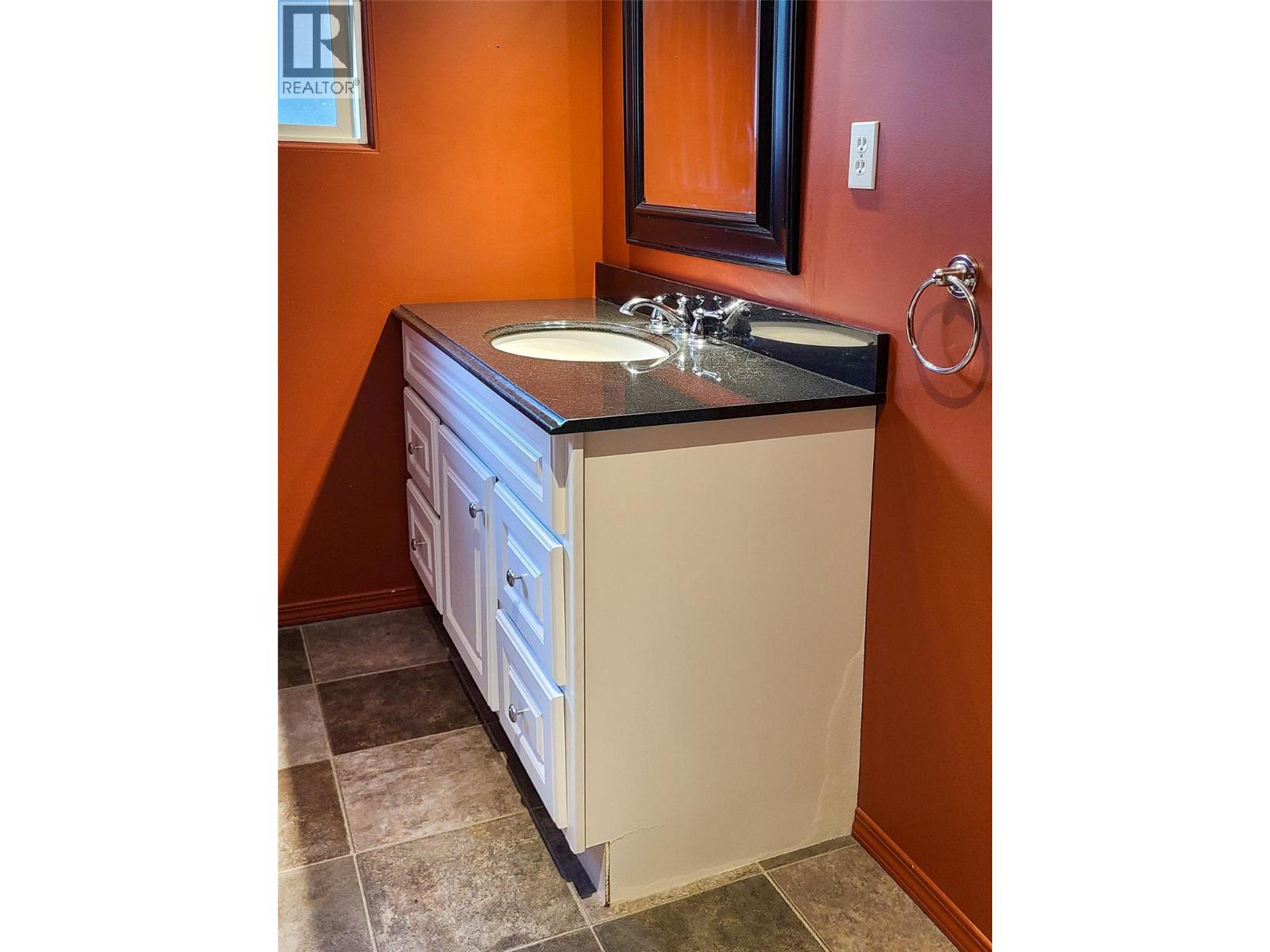 165 106th Avenue, Kimberley, British Columbia  V1A 1B4 - Photo 35 - 10351112