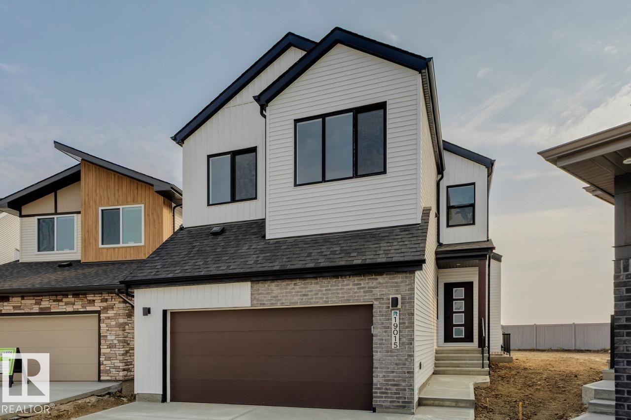 19015 20 Av Nw, Edmonton, Alberta  T6M 3A7 - Photo 2 - E4454708
