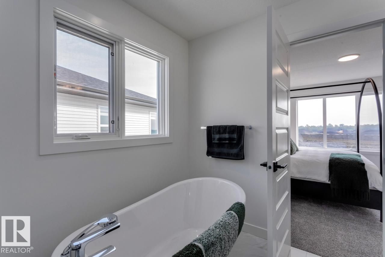 19015 20 Av Nw, Edmonton, Alberta  T6M 3A7 - Photo 31 - E4454708
