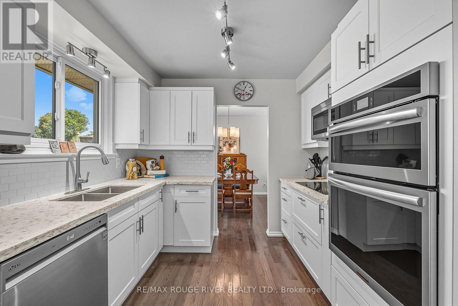 326 Lakeshore Drive, Cobourg, Ontario  K9A 1R7 - Photo 11 - X12394808