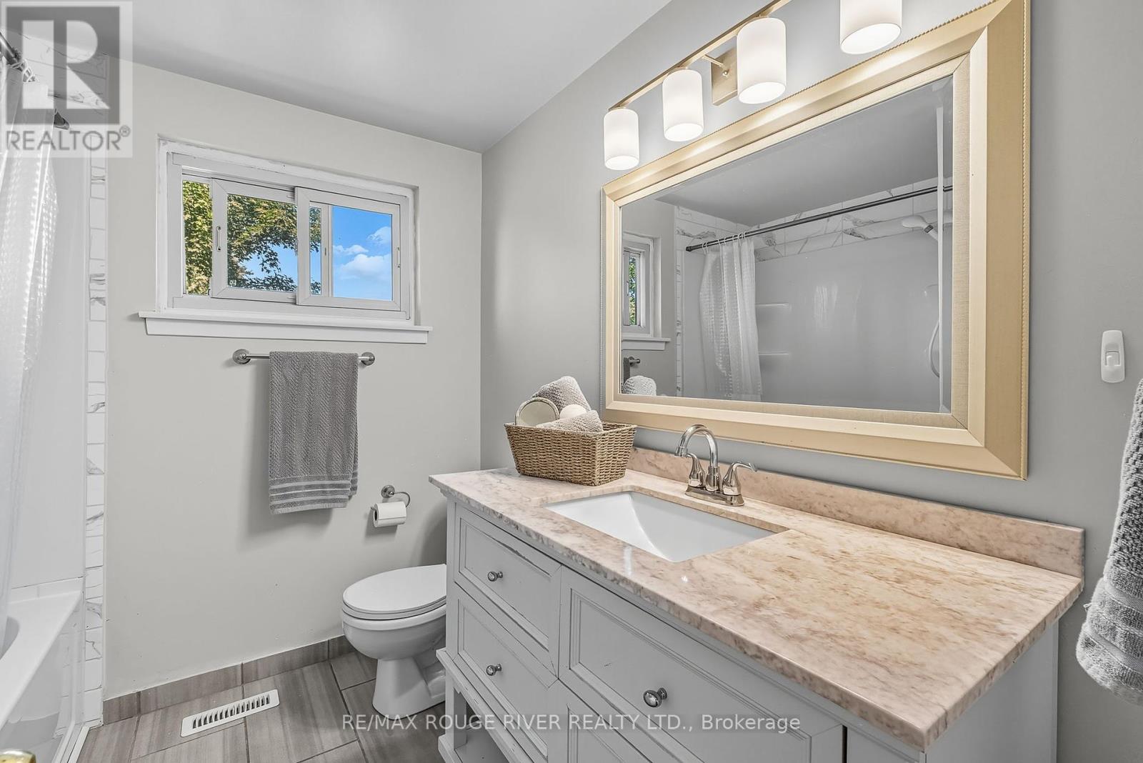 326 Lakeshore Drive, Cobourg, Ontario  K9A 1R7 - Photo 20 - X12394808