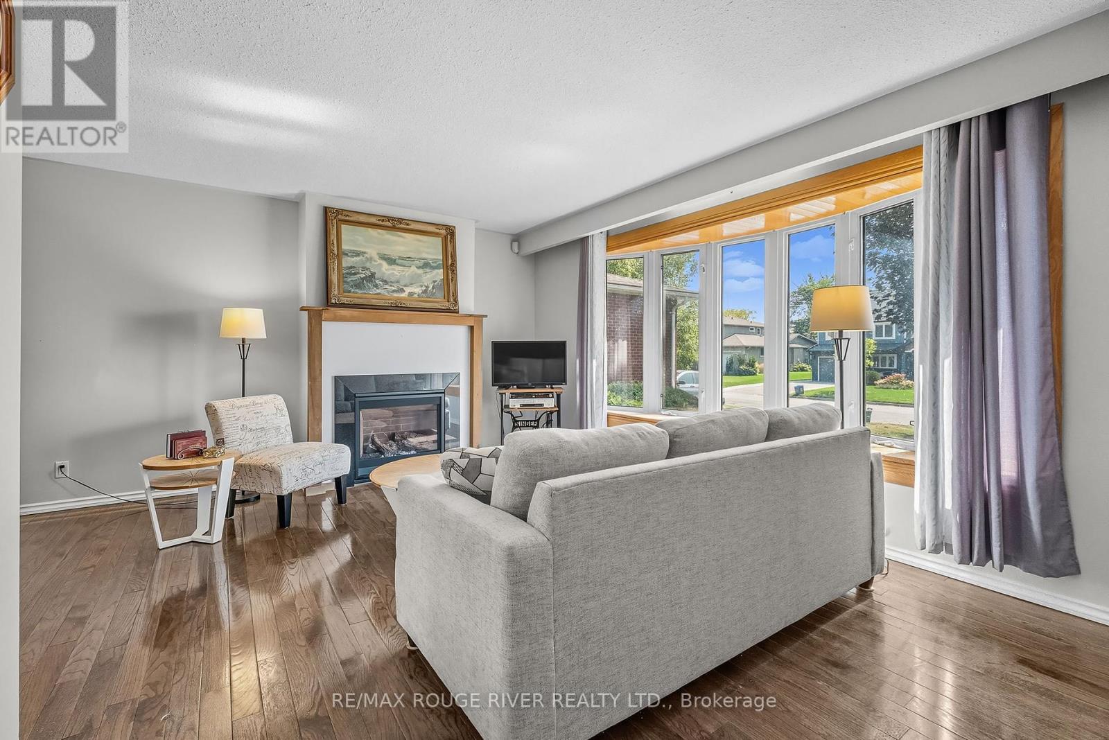 326 Lakeshore Drive, Cobourg, Ontario  K9A 1R7 - Photo 4 - X12394808