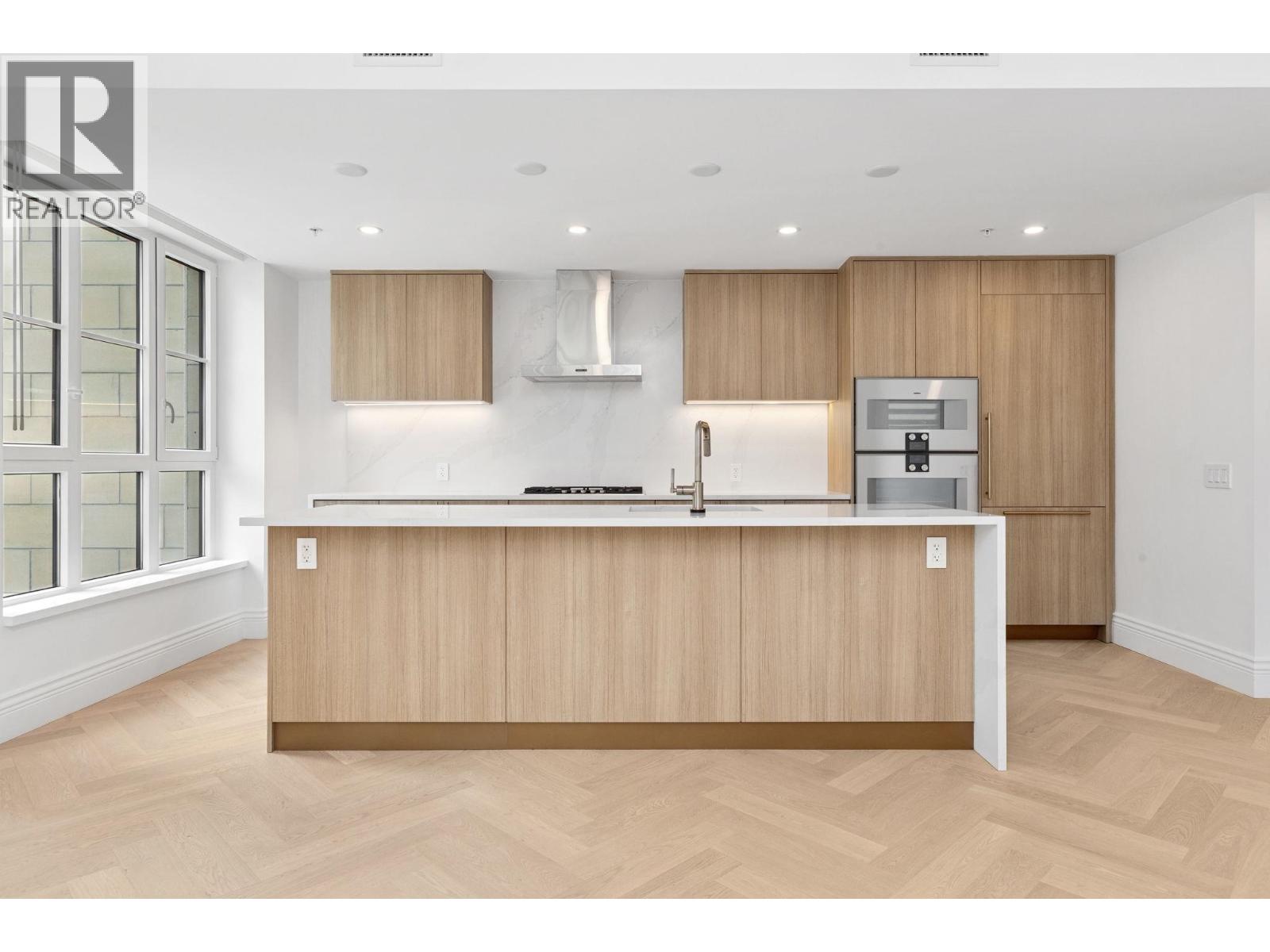 203 2096 W 47TH AVENUE, Vancouver, British Columbia