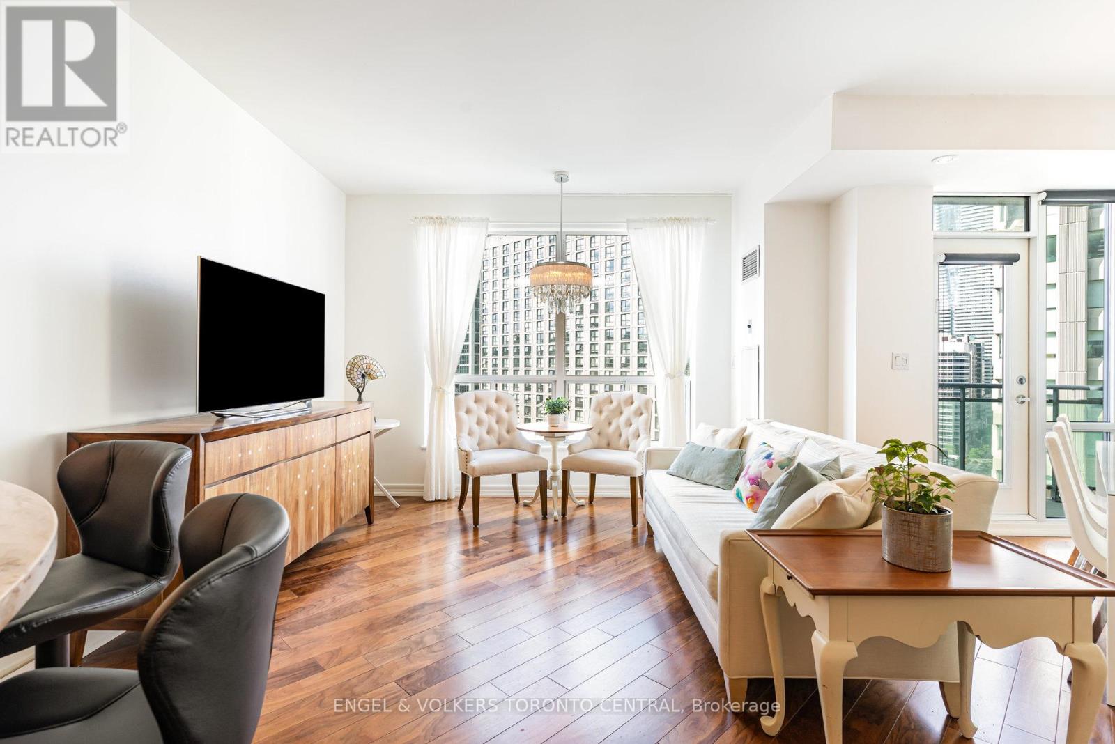 2107 - 300 Bloor Street E, Toronto (Rosedale-Moore Park), Ontario  M4W 3Y2 - Photo 8 - C12394747