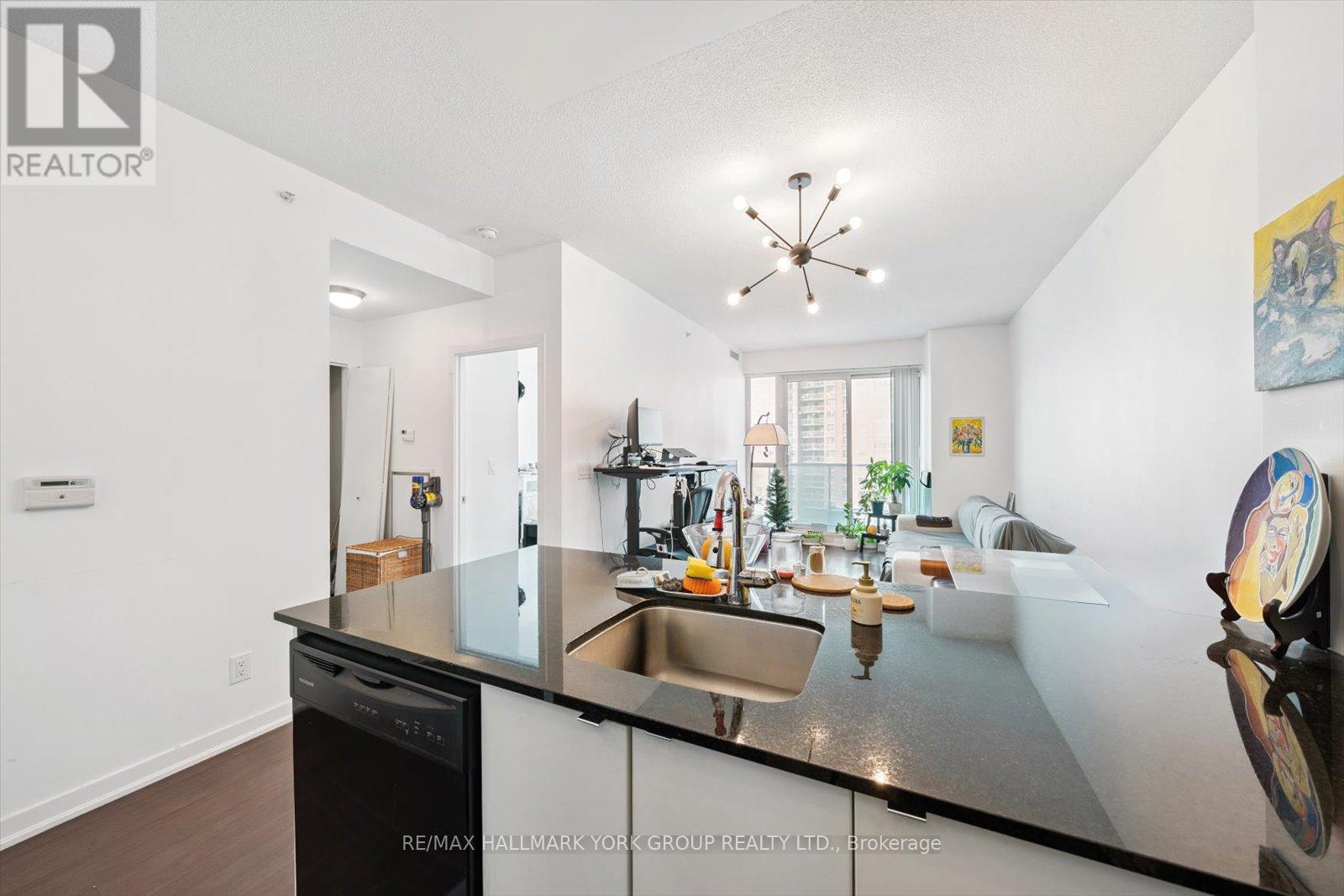 1113 - 150 East Liberty Street, Toronto, Ontario  M6K 3R5 - Photo 11 - C12394754